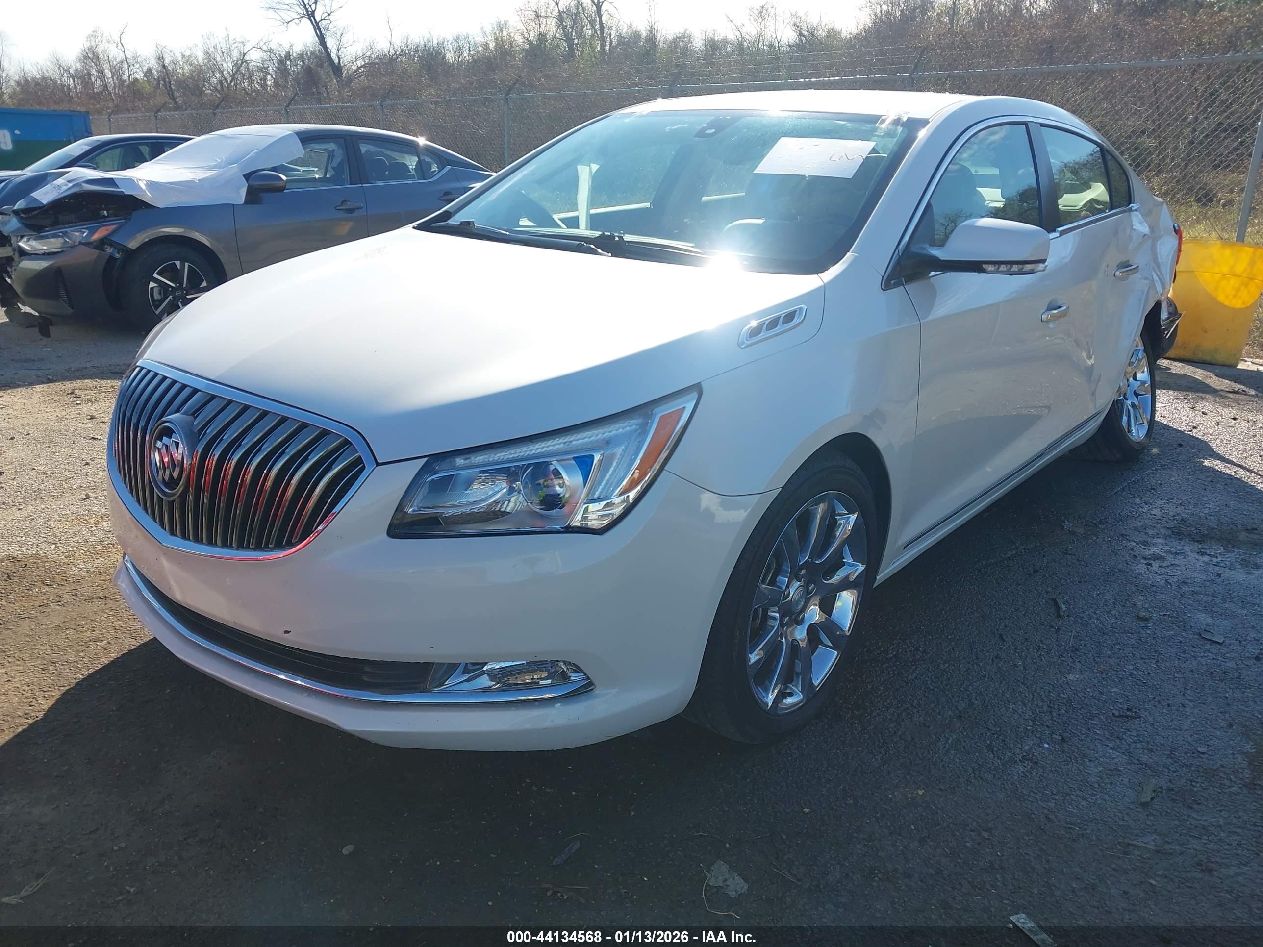 BUICK LACROSSE image 2