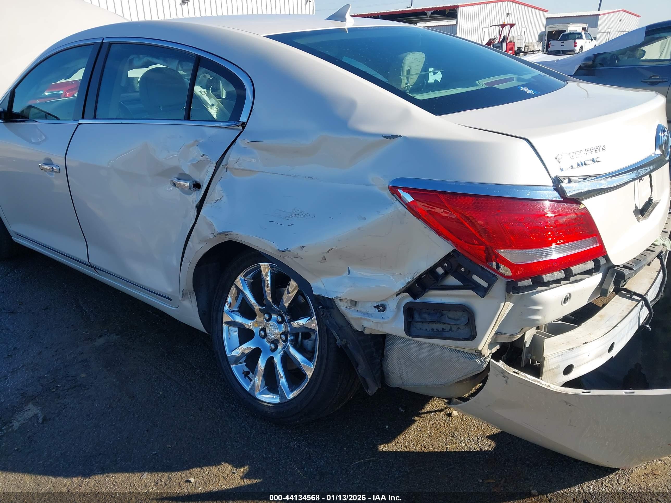 BUICK LACROSSE image 6