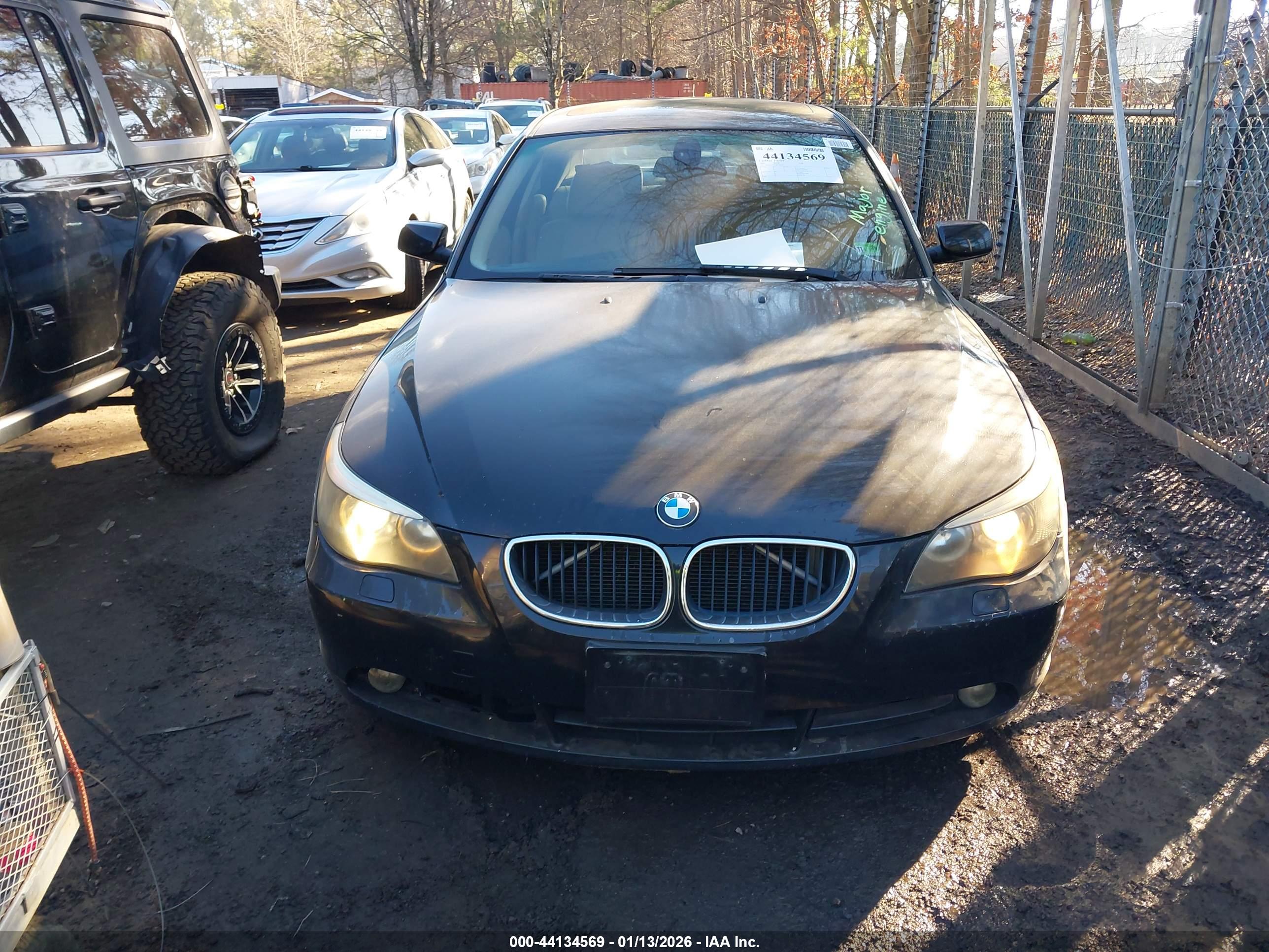 BMW 525I image 6