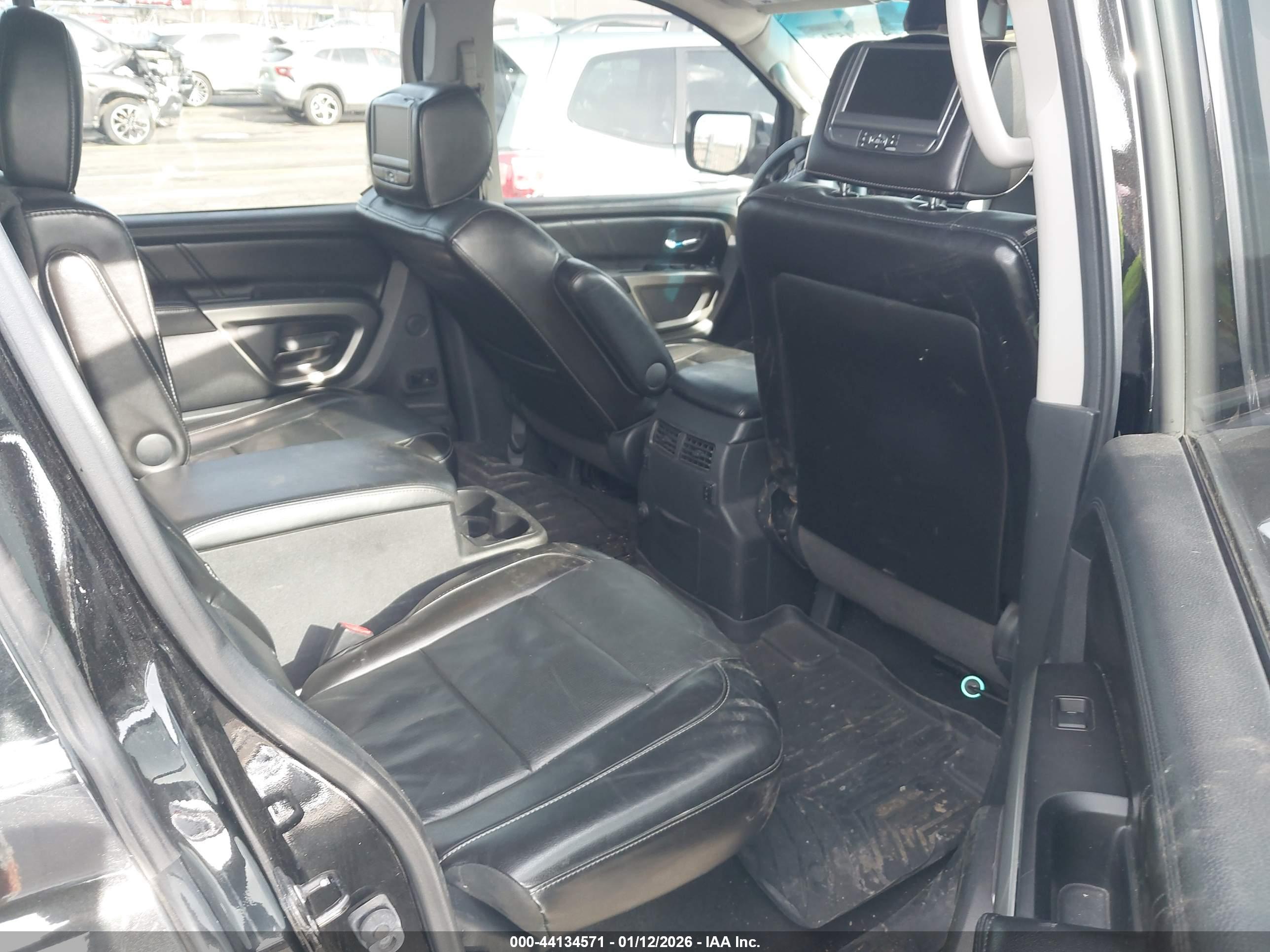 NISSAN ARMADA image 8