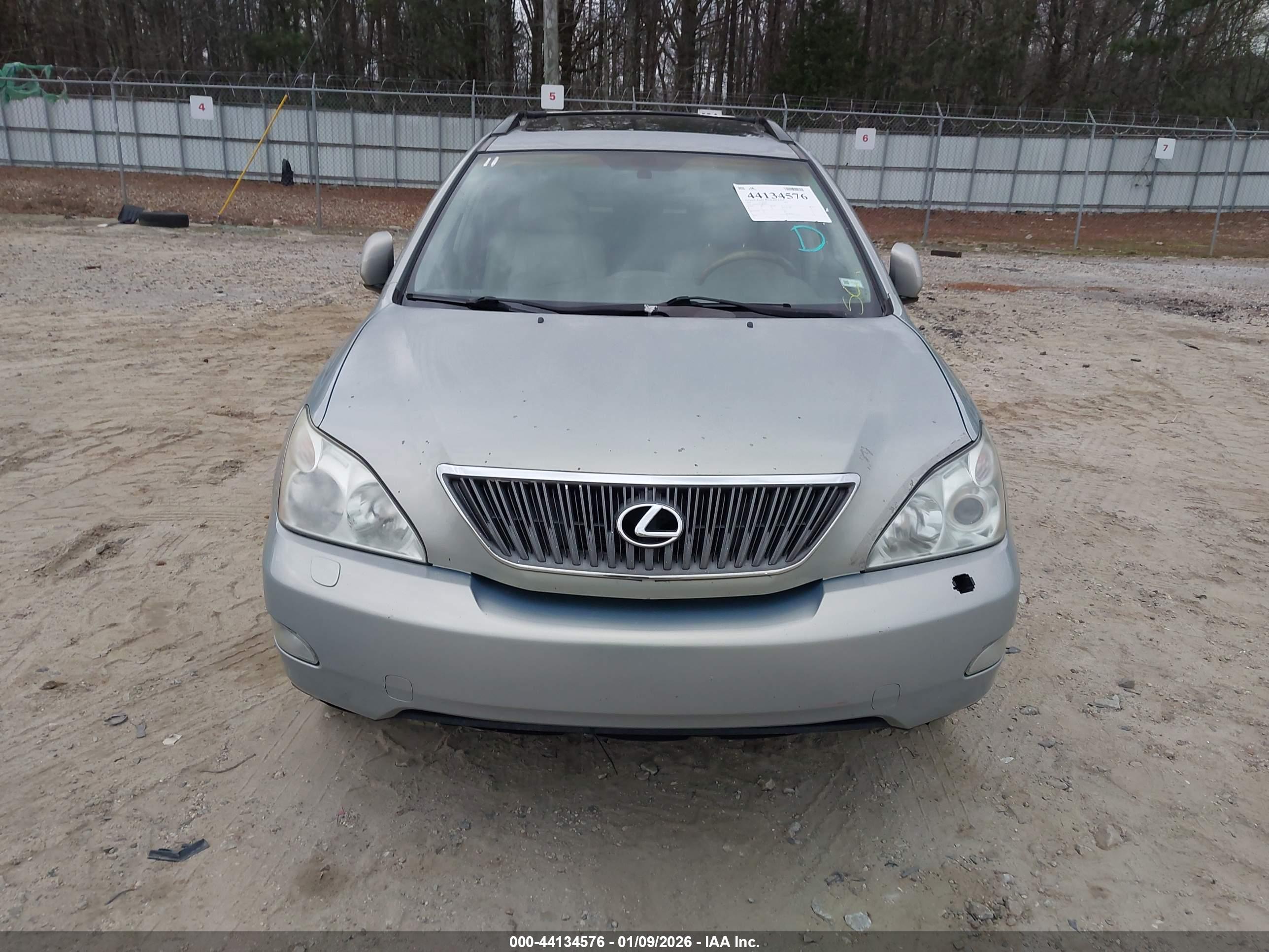 LEXUS RX image 6