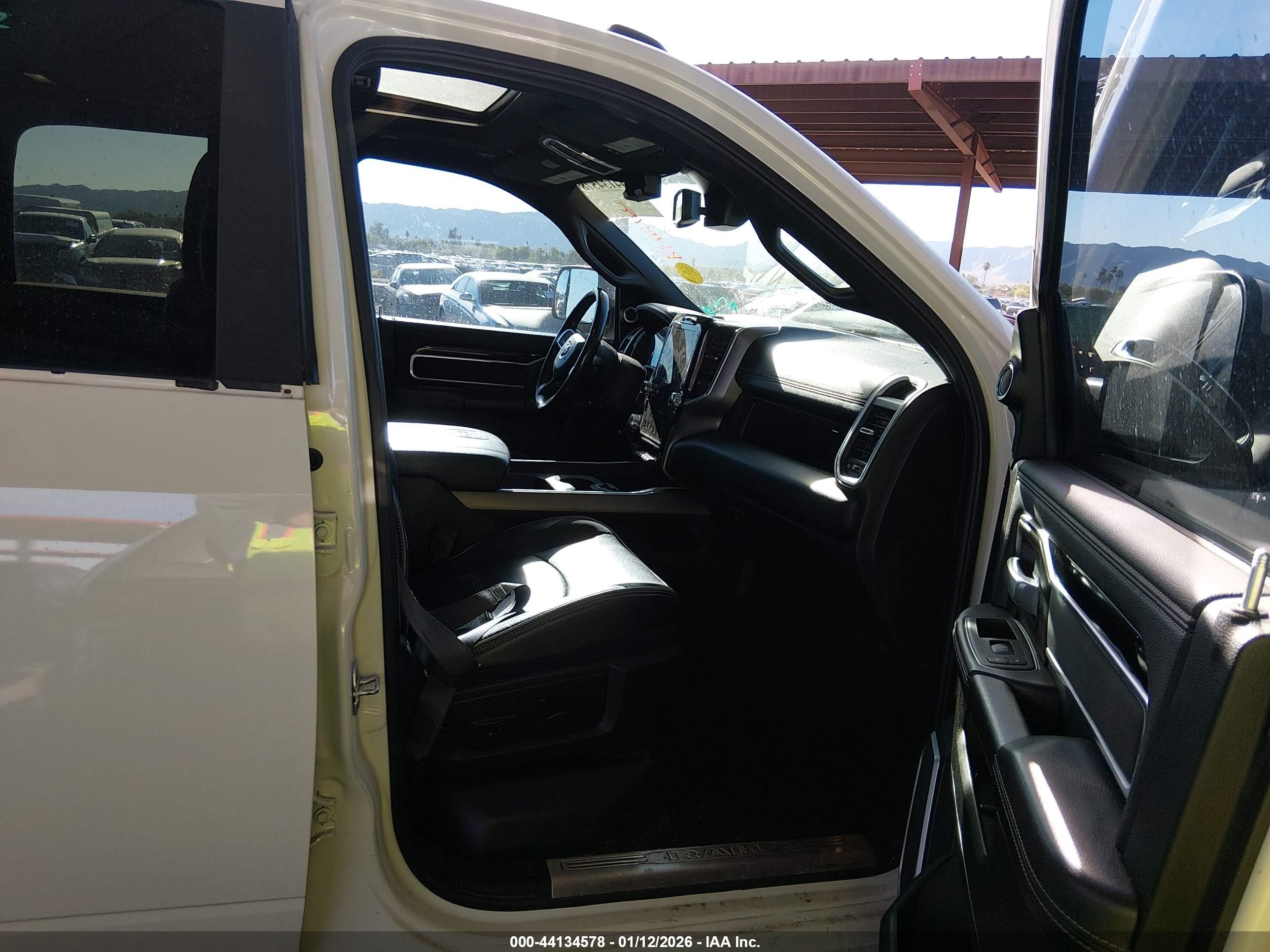 RAM 2500 image 5
