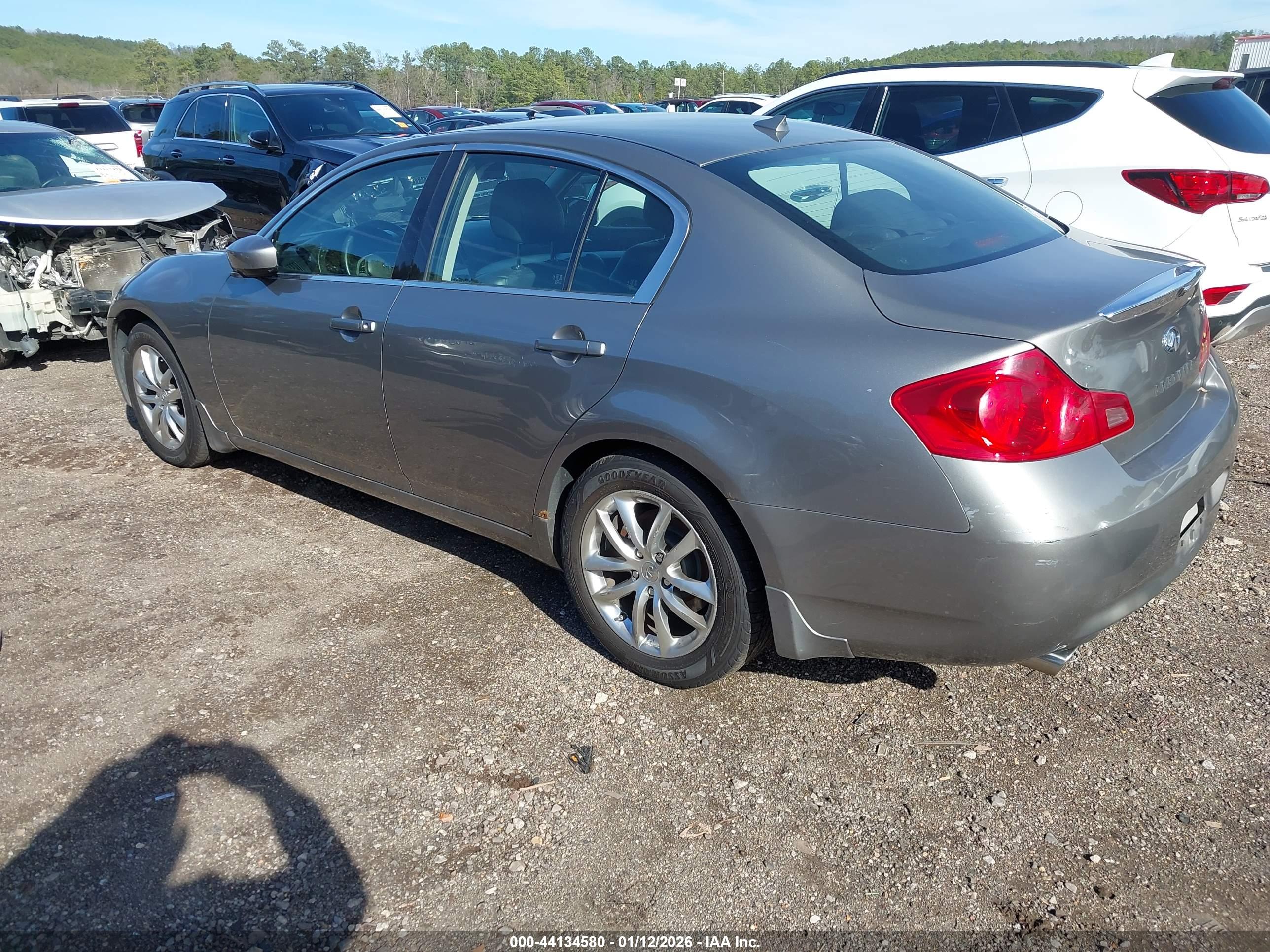 INFINITI G37X image 3
