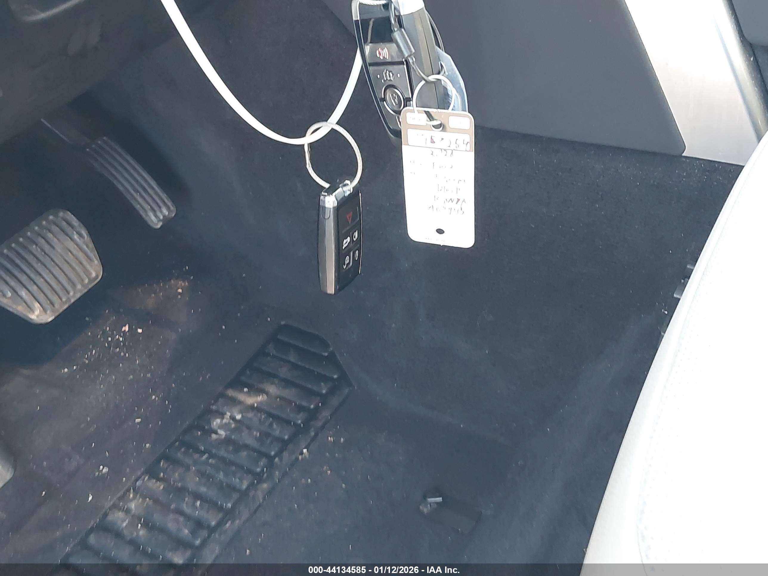 LAND ROVER image 11
