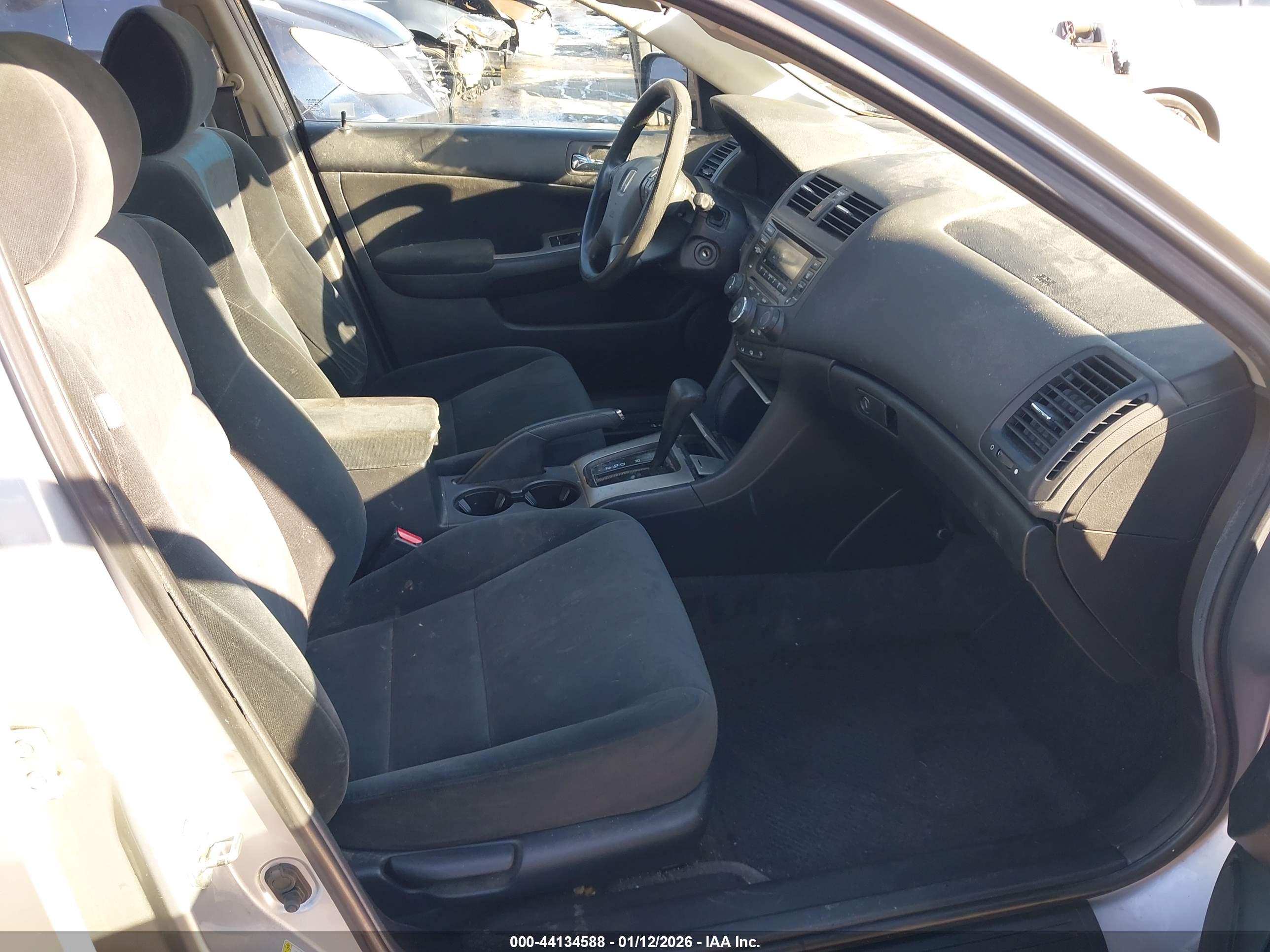 HONDA ACCORD image 5