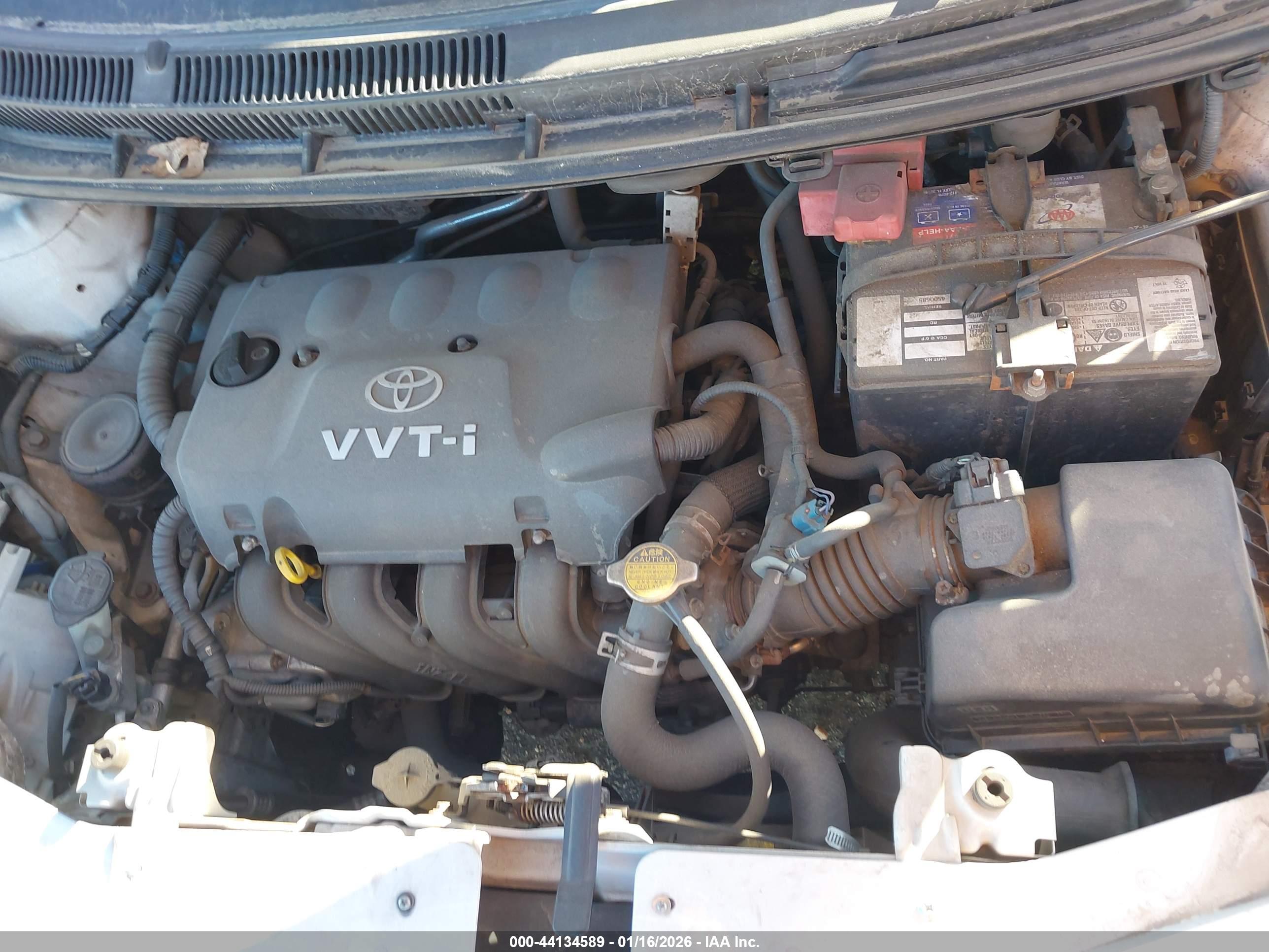 TOYOTA YARIS image 10