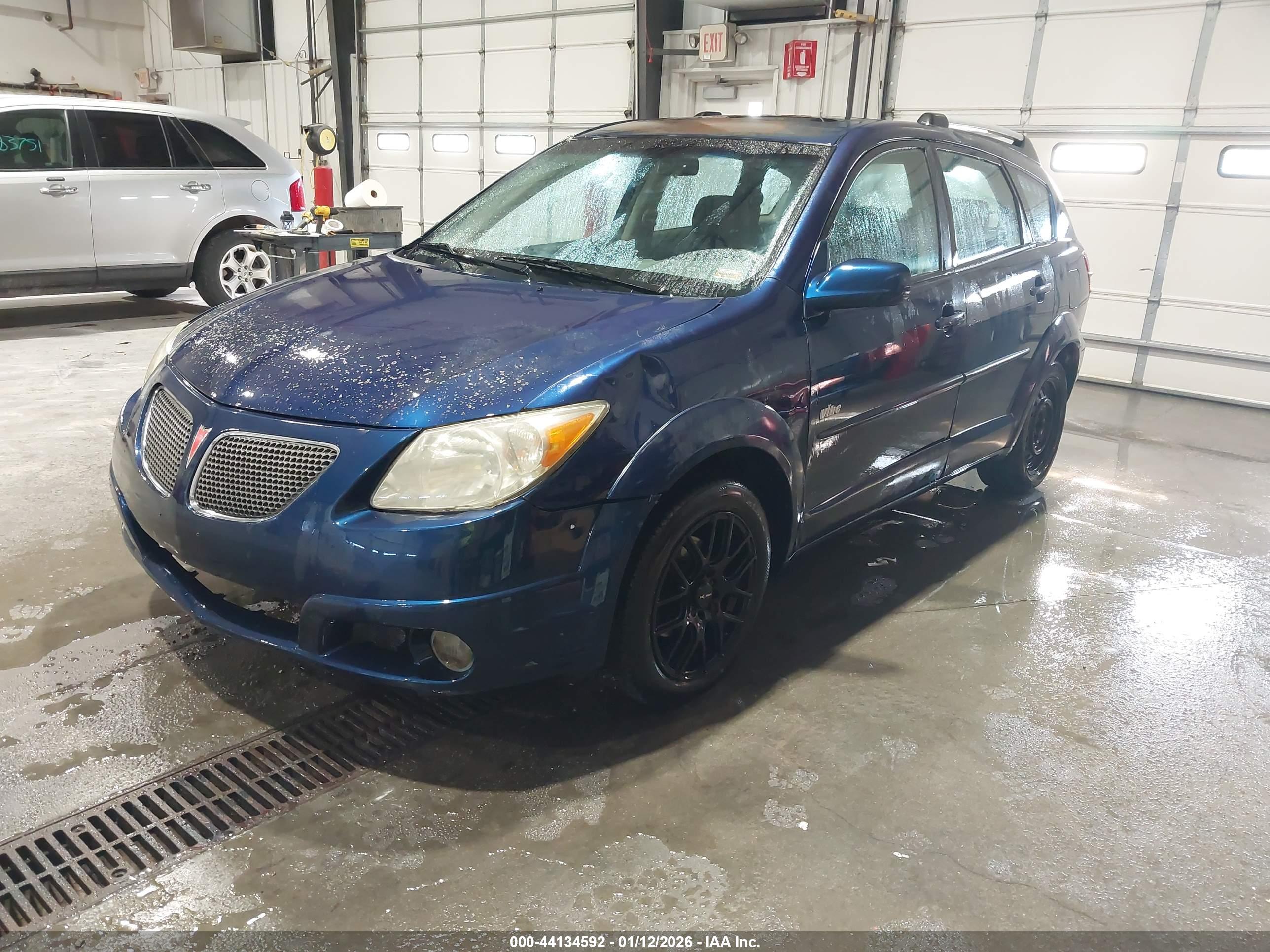 PONTIAC VIBE image 2