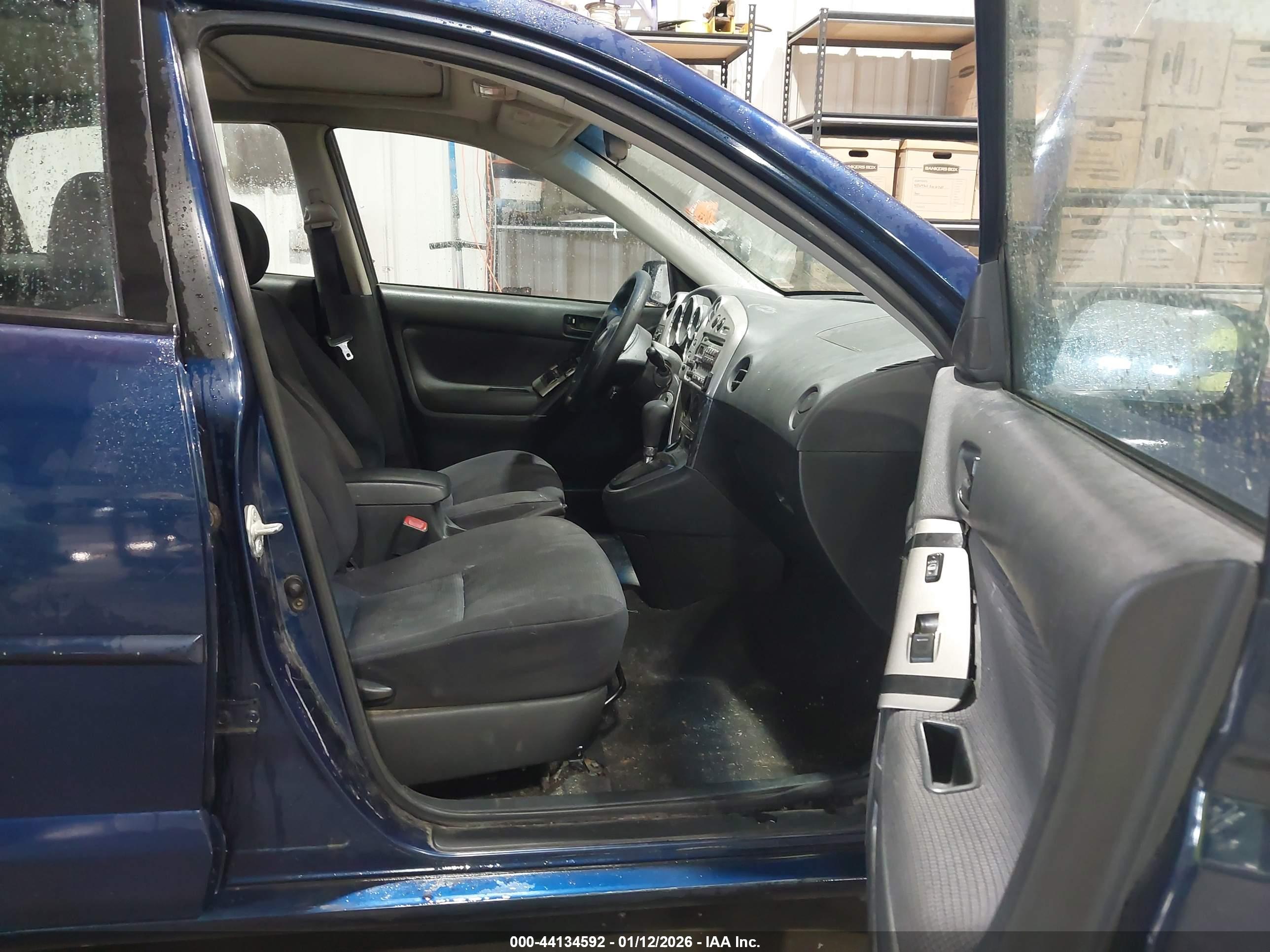 PONTIAC VIBE image 5