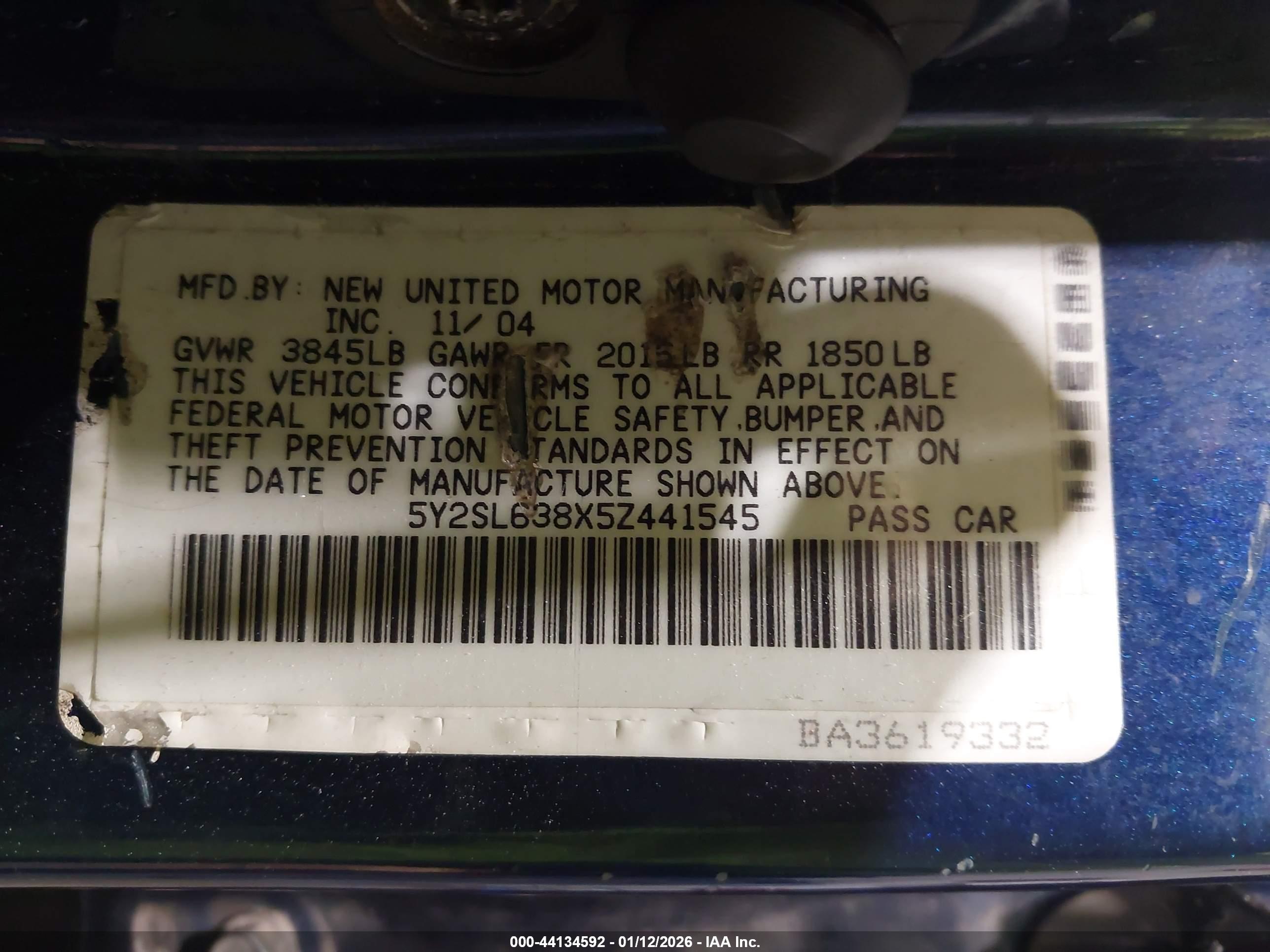 PONTIAC VIBE image 9