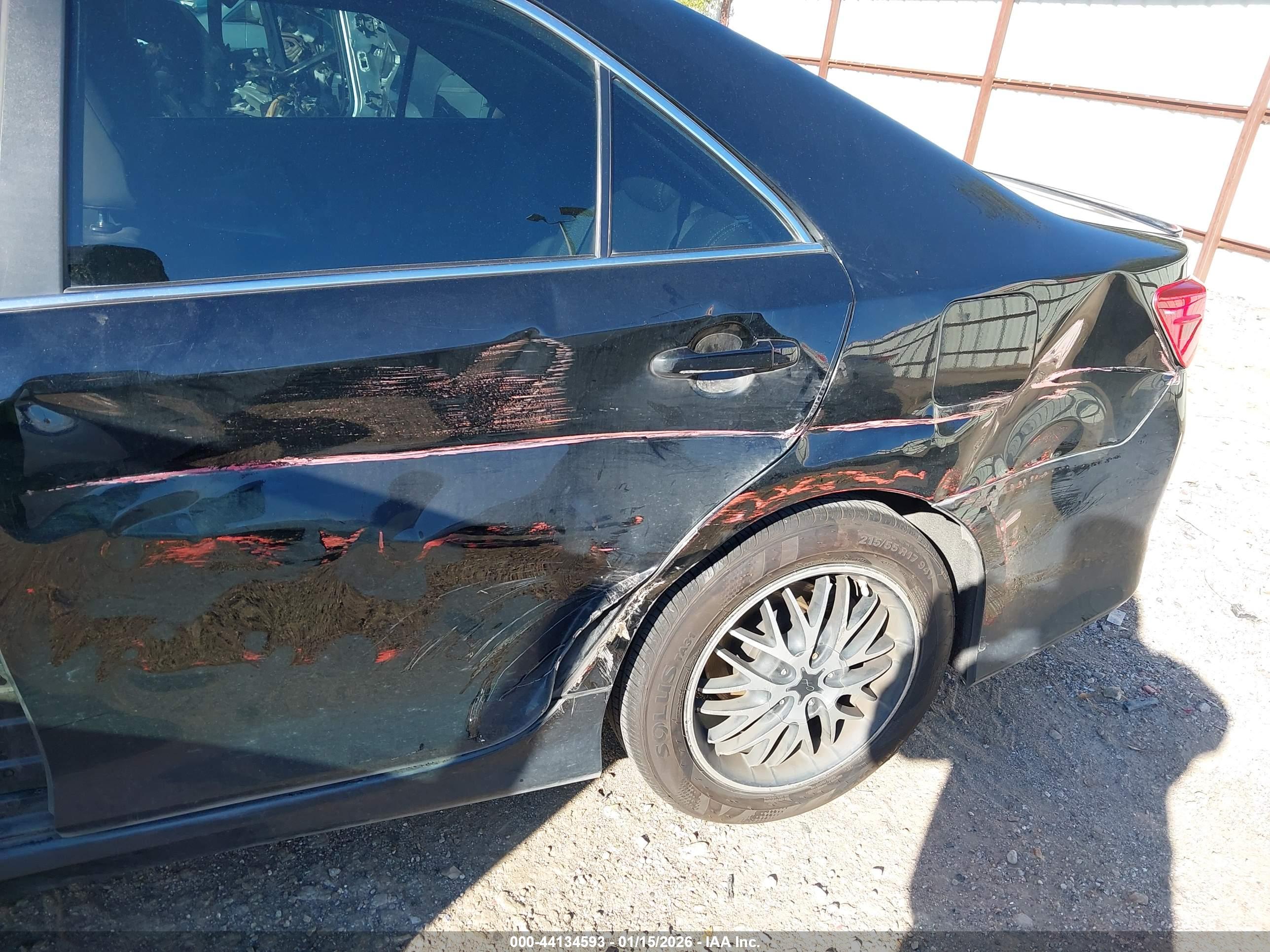 TOYOTA CAMRY image 6