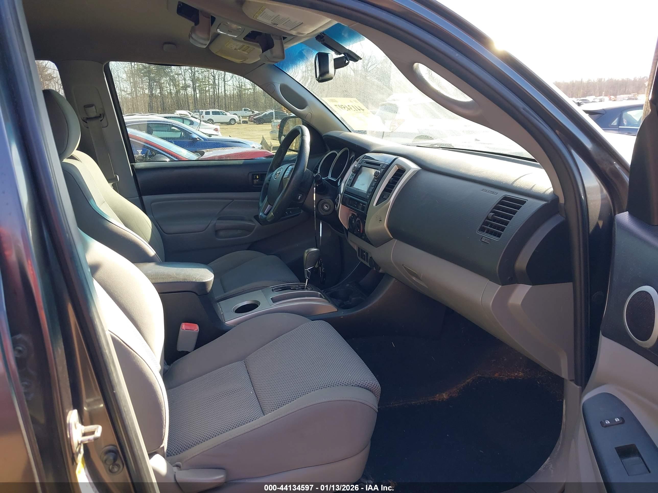 TOYOTA TACOMA image 5