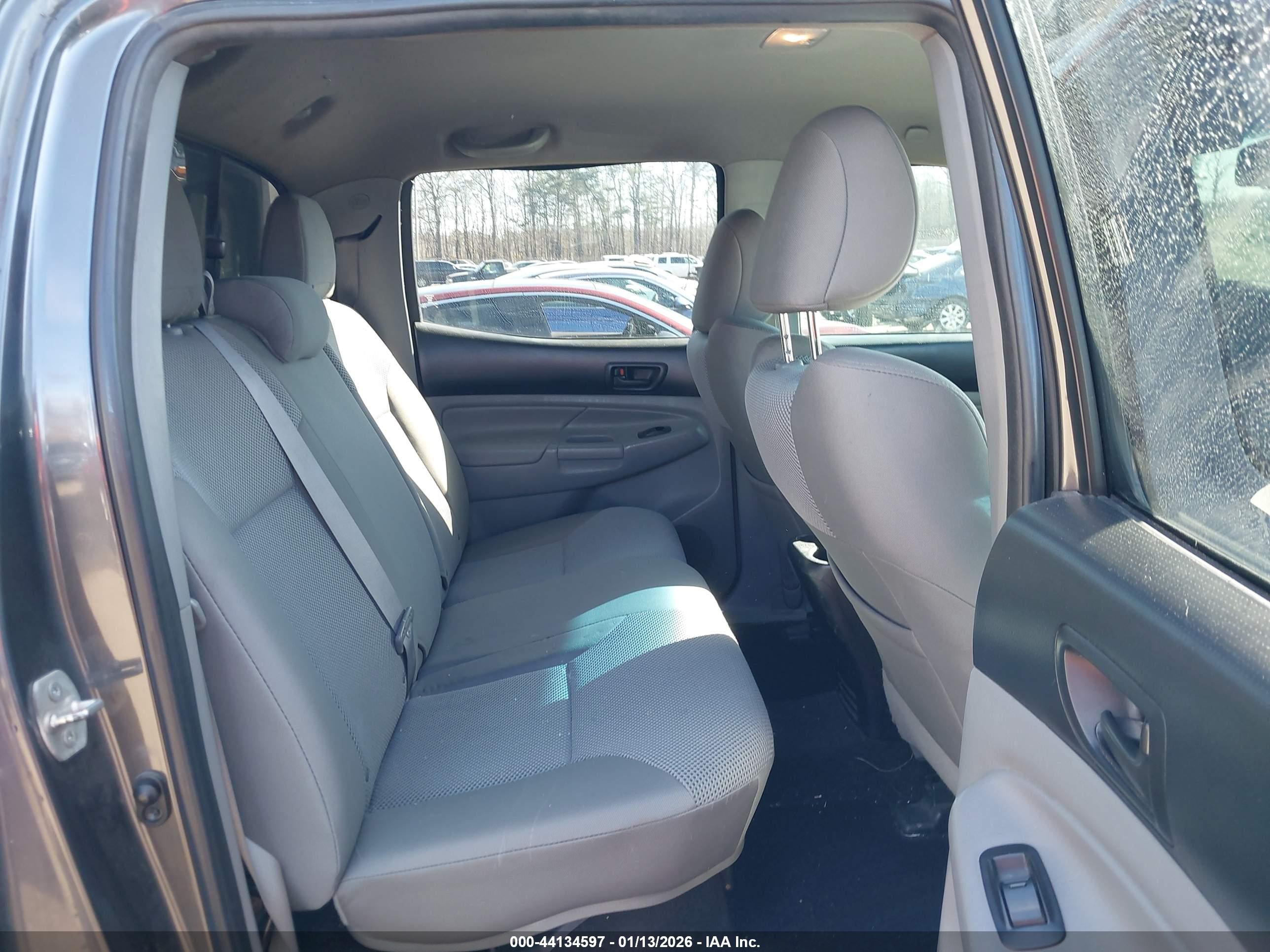 TOYOTA TACOMA image 8