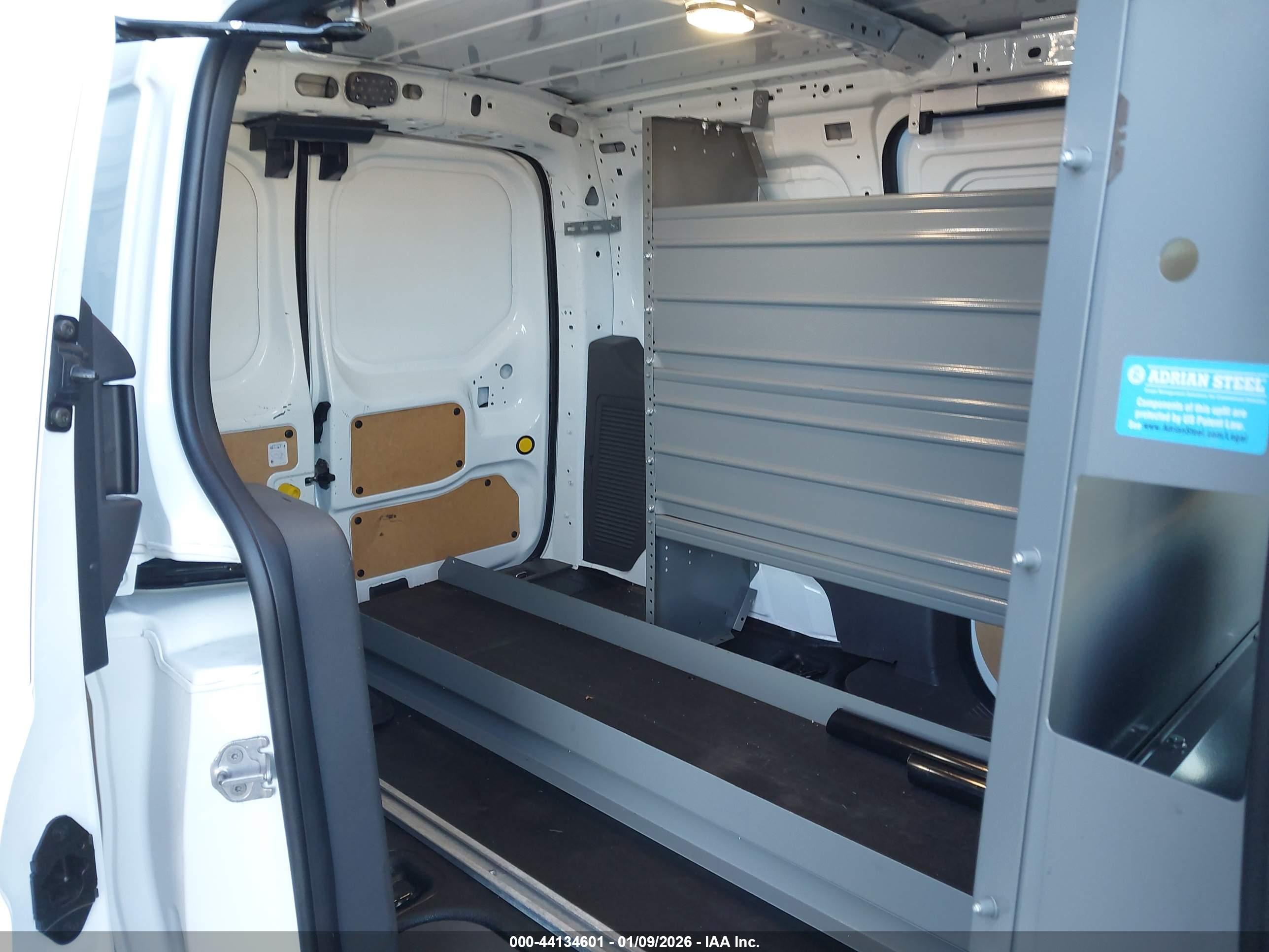 FORD TRANSIT image 8