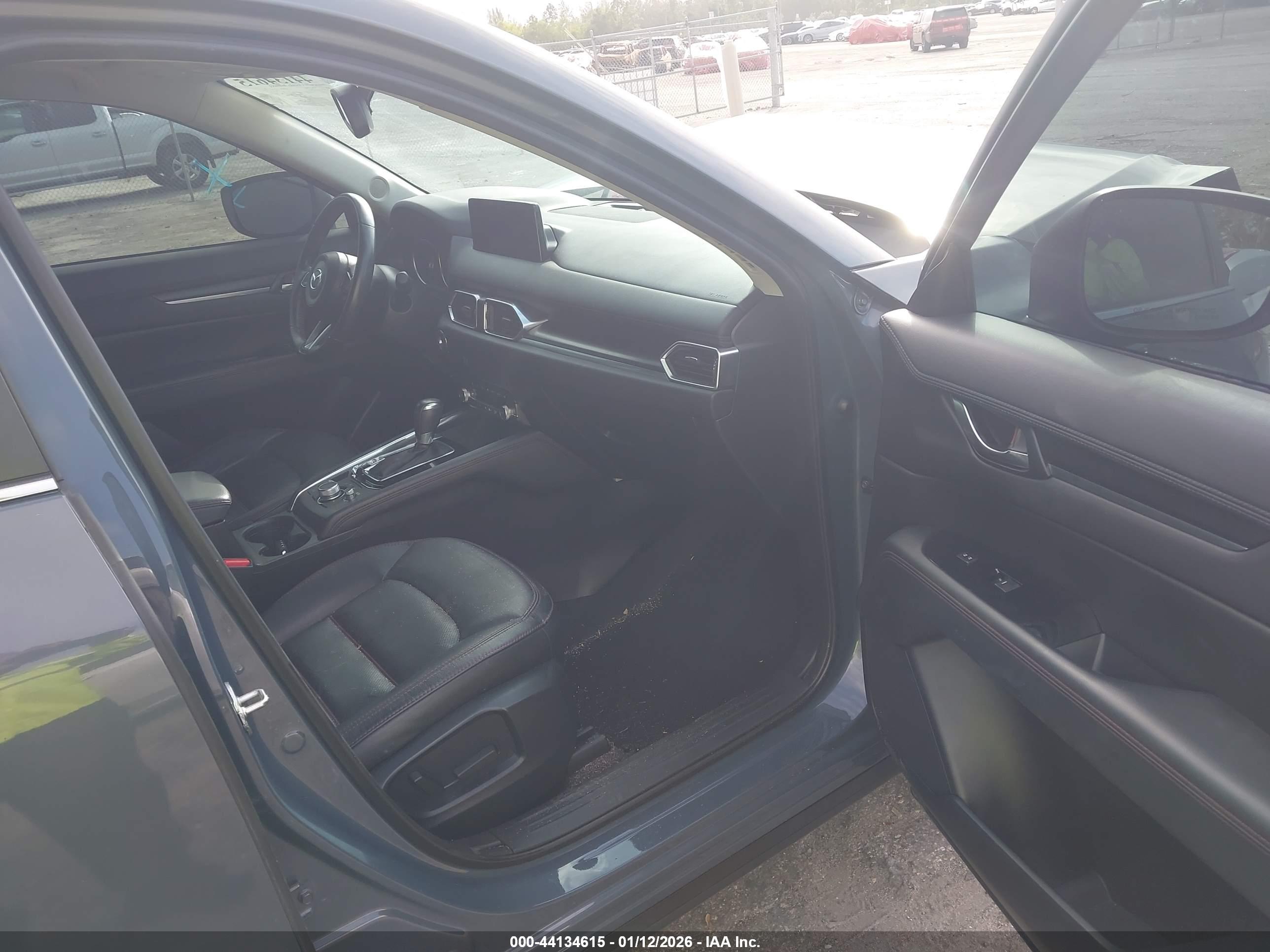 MAZDA CX-5 image 5