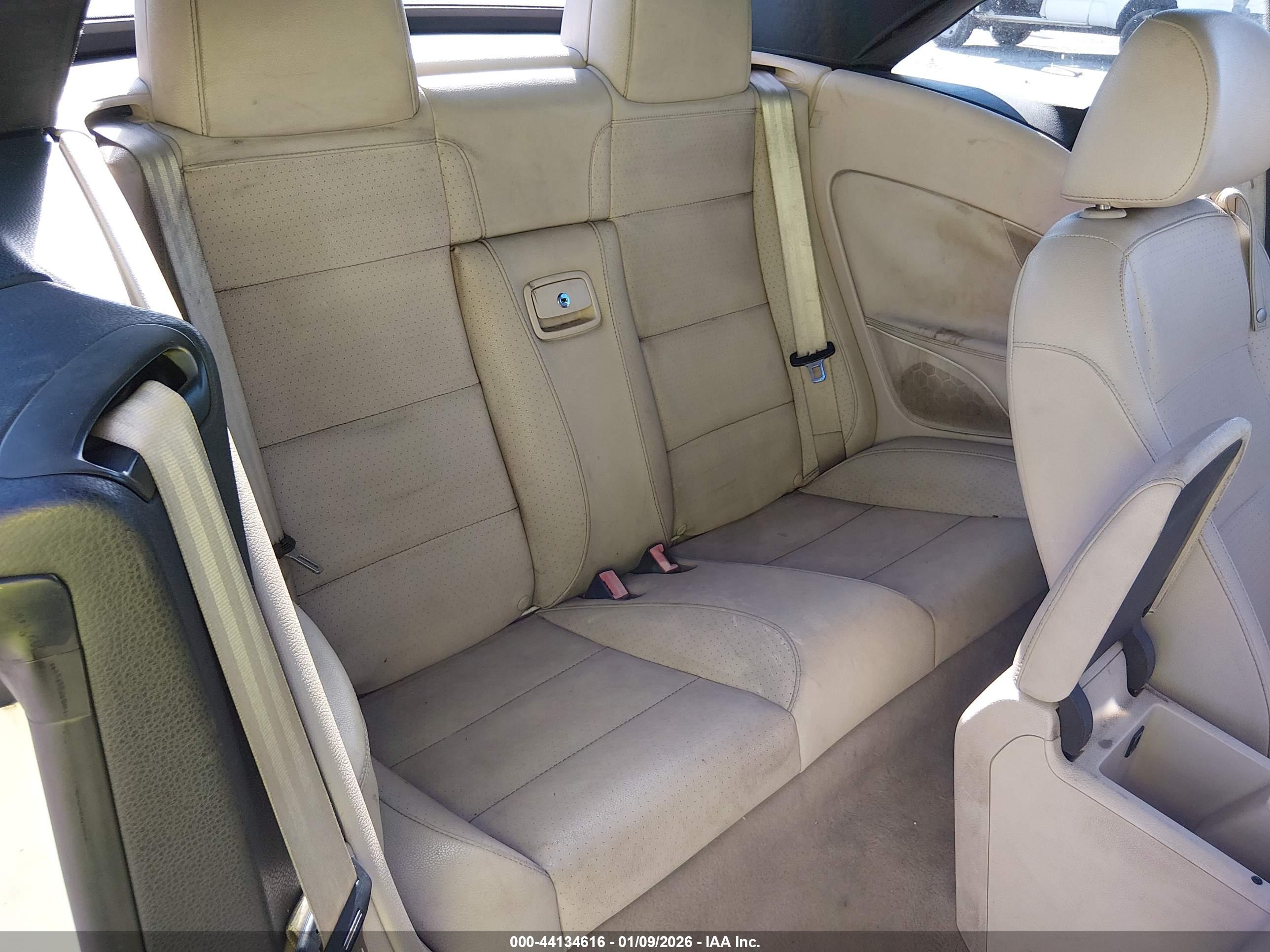 VOLKSWAGEN EOS image 8
