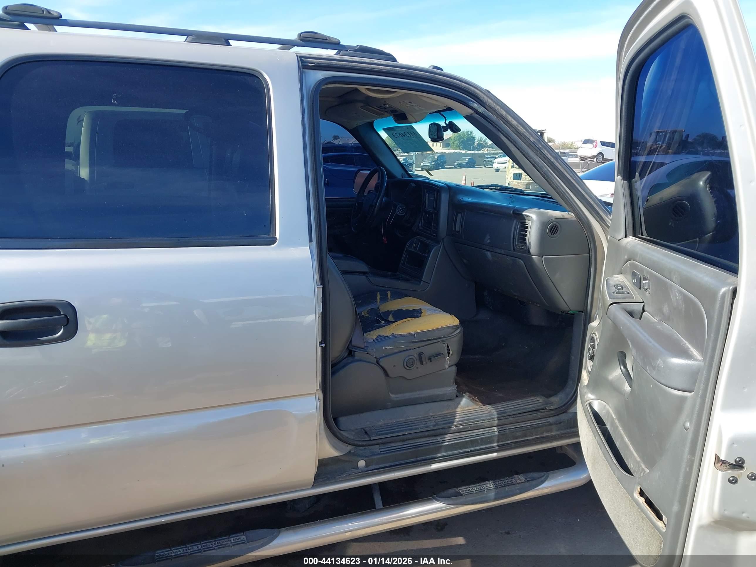 CHEVROLET AVALANCHE image 5