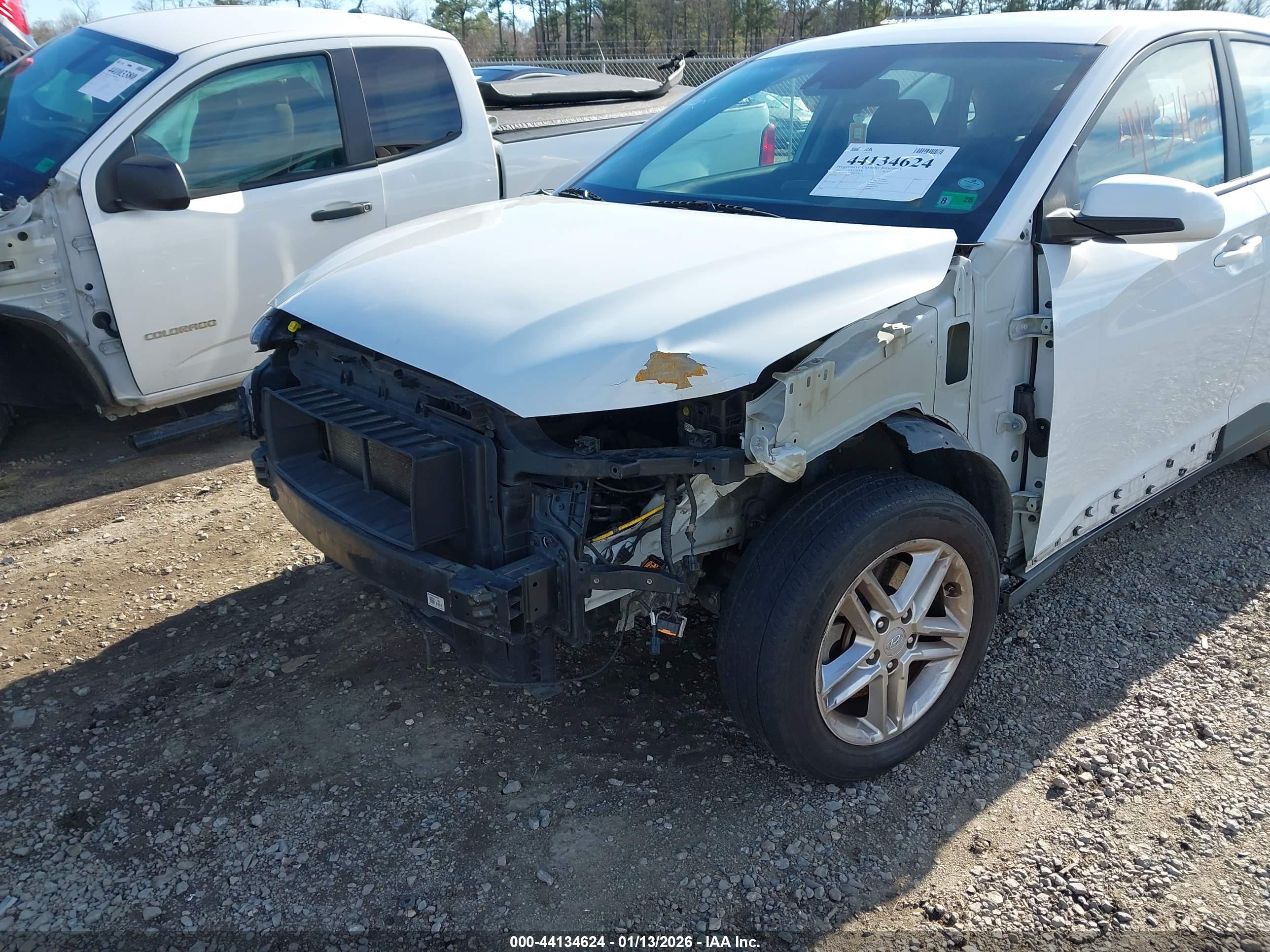 HYUNDAI KONA image 6