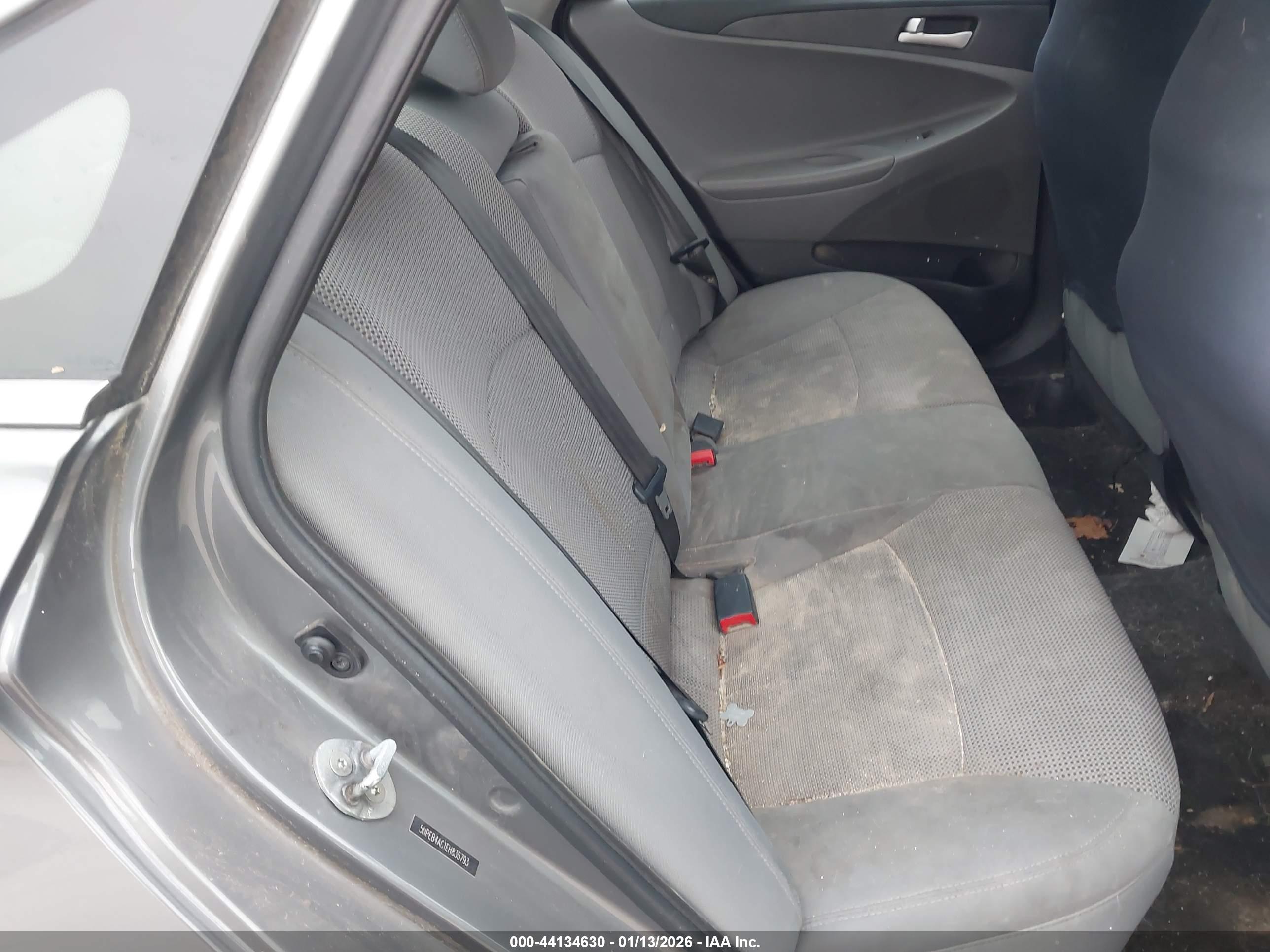 HYUNDAI SONATA image 8