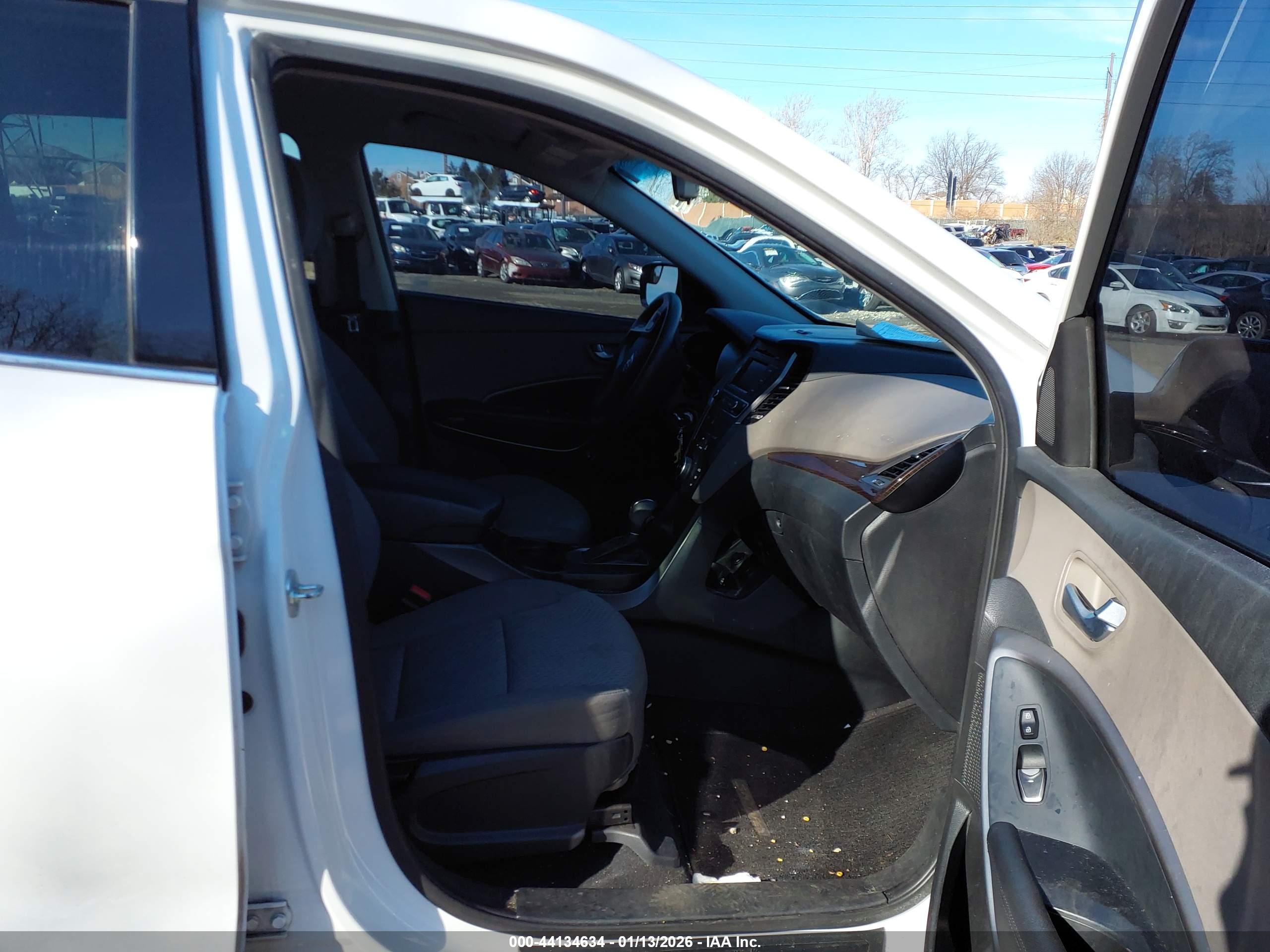 HYUNDAI SANTA image 5