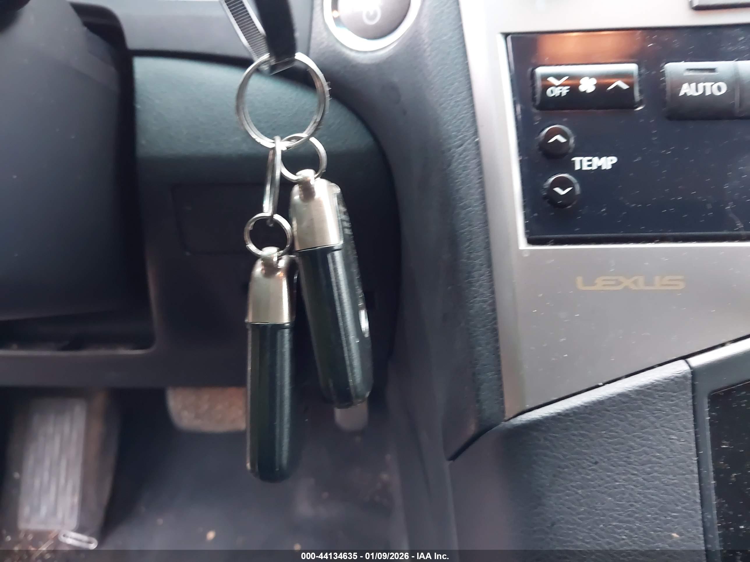 LEXUS RX image 11