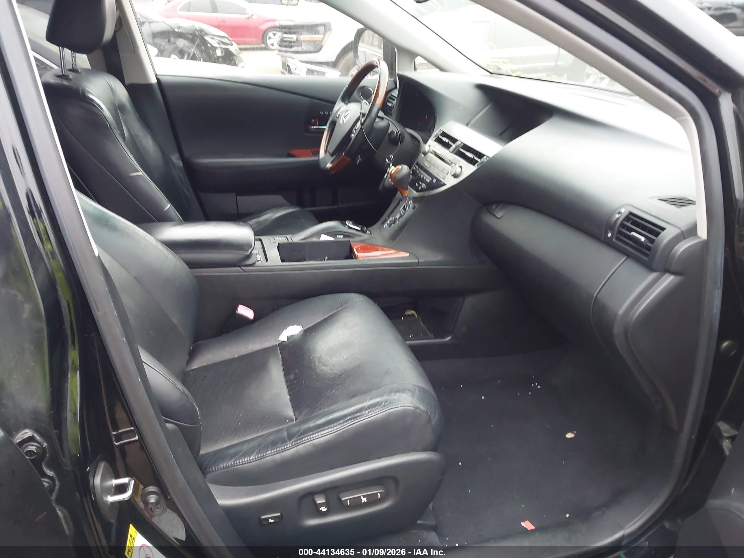 LEXUS RX image 5