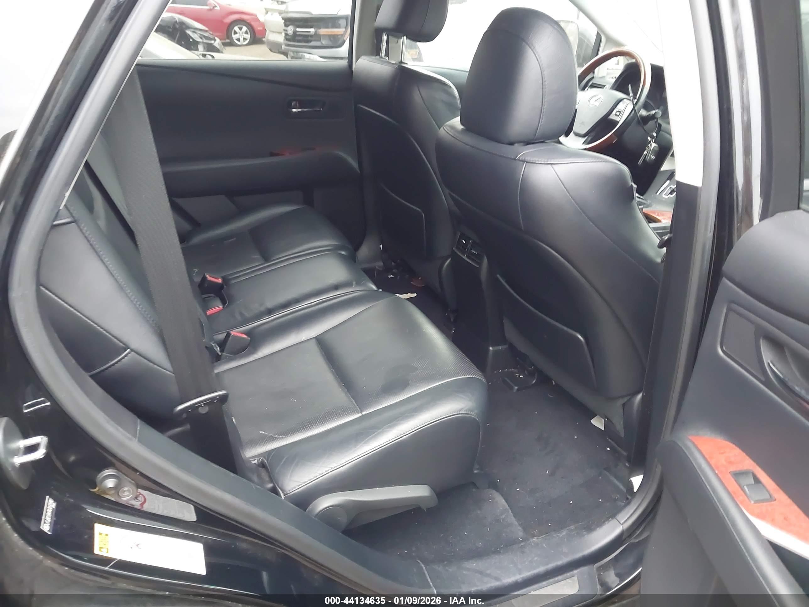LEXUS RX image 8