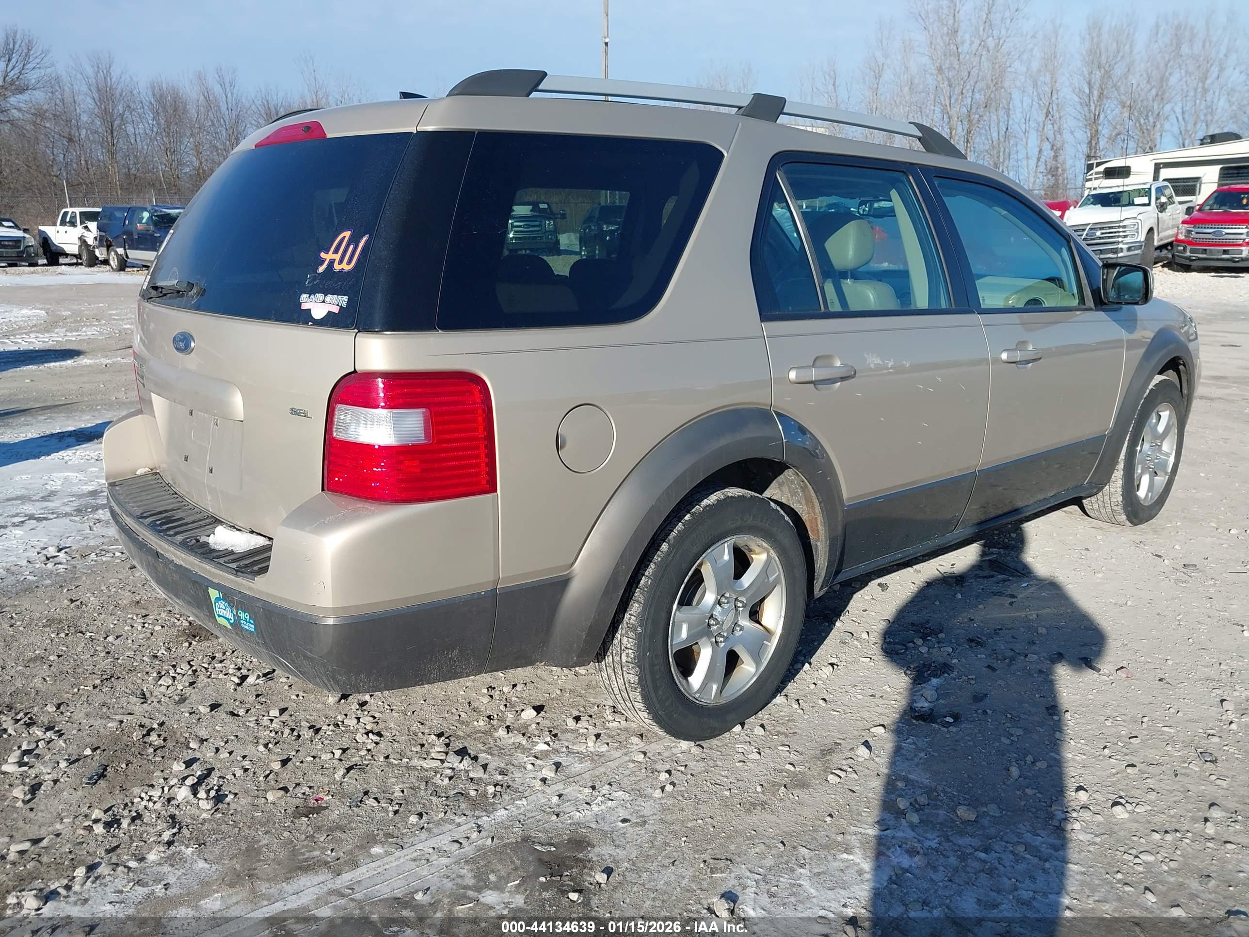 FORD FREESTYLE image 4