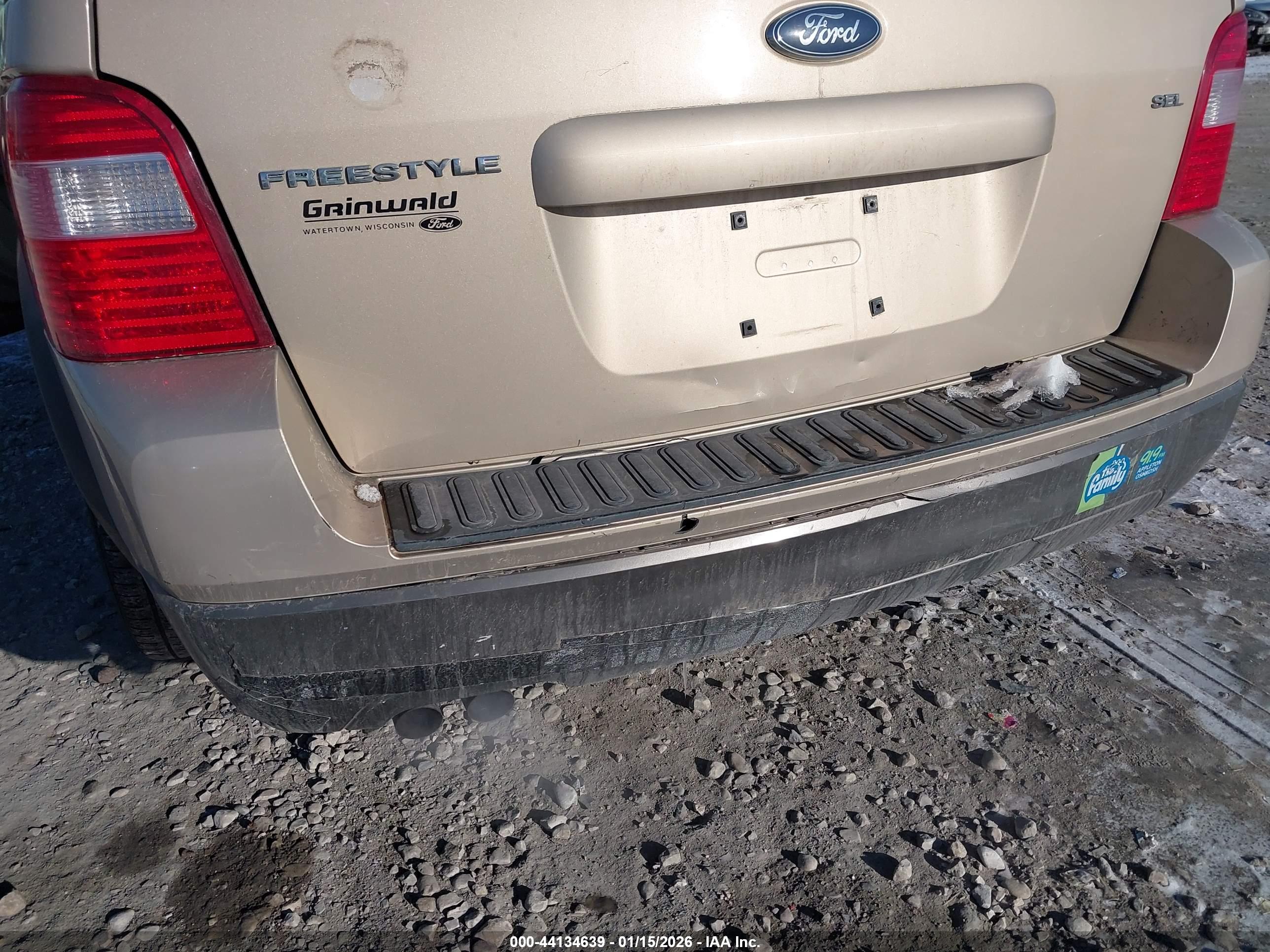 FORD FREESTYLE image 6