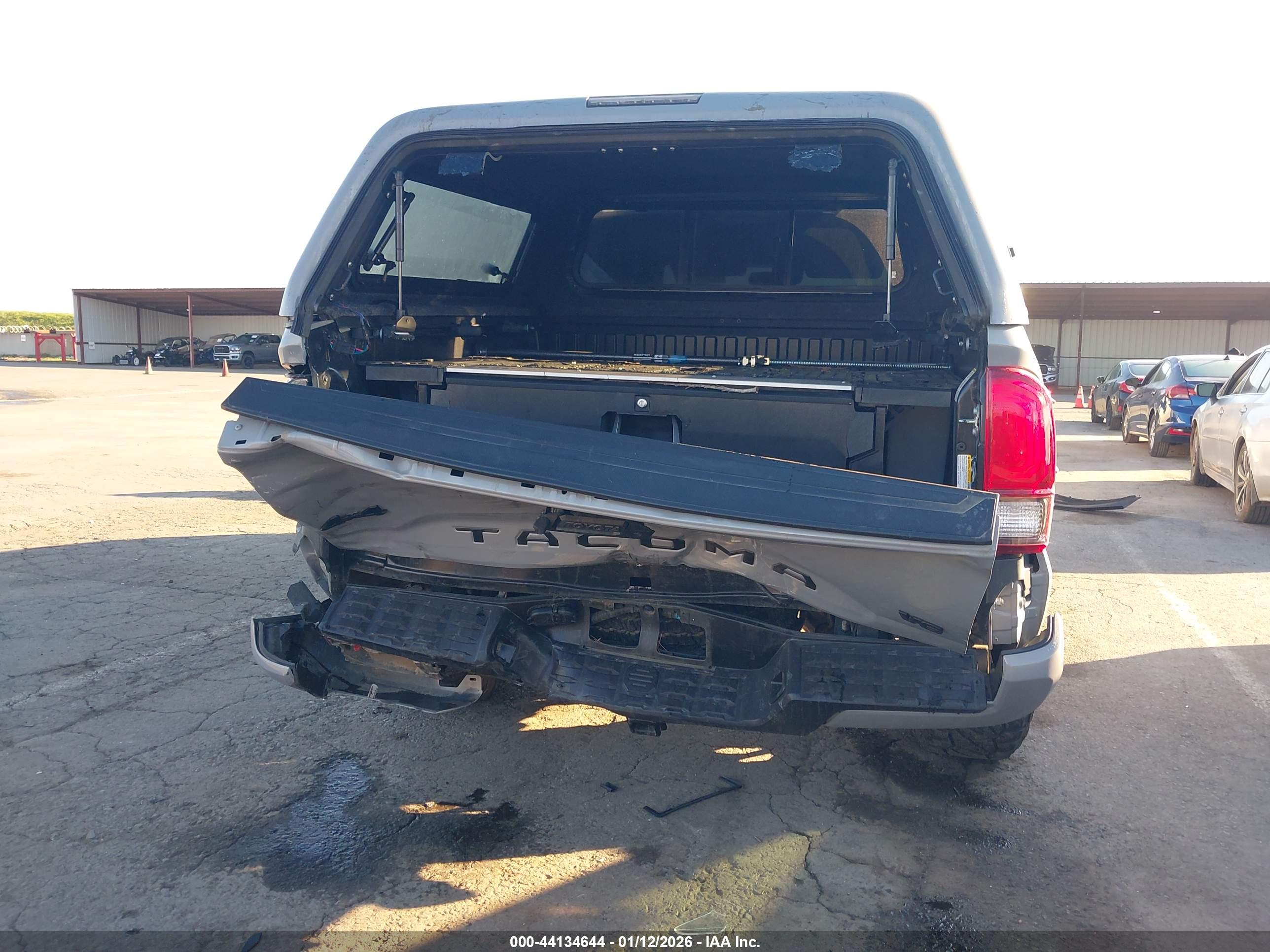 TOYOTA TACOMA image 6
