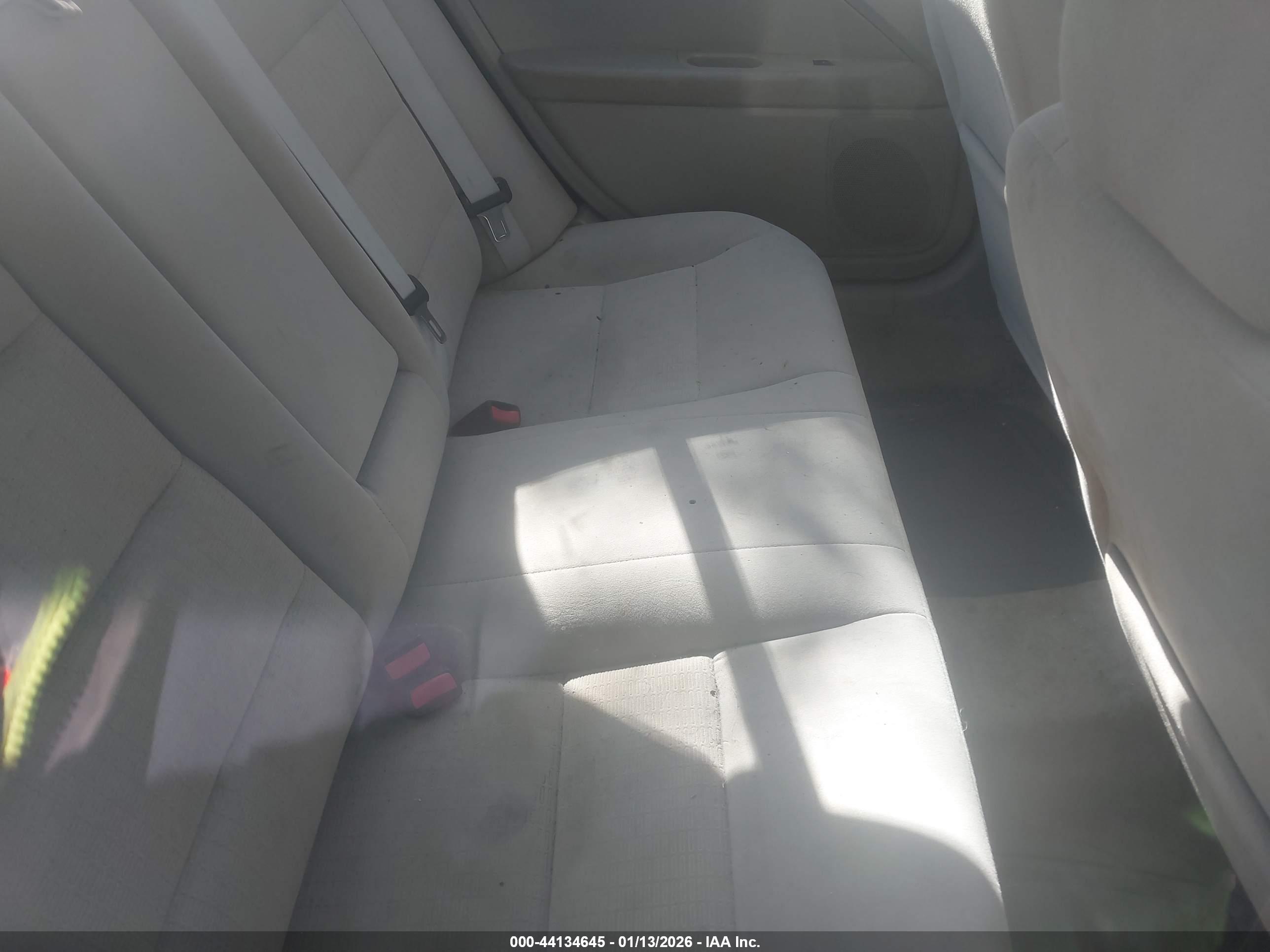 FORD FUSION image 8