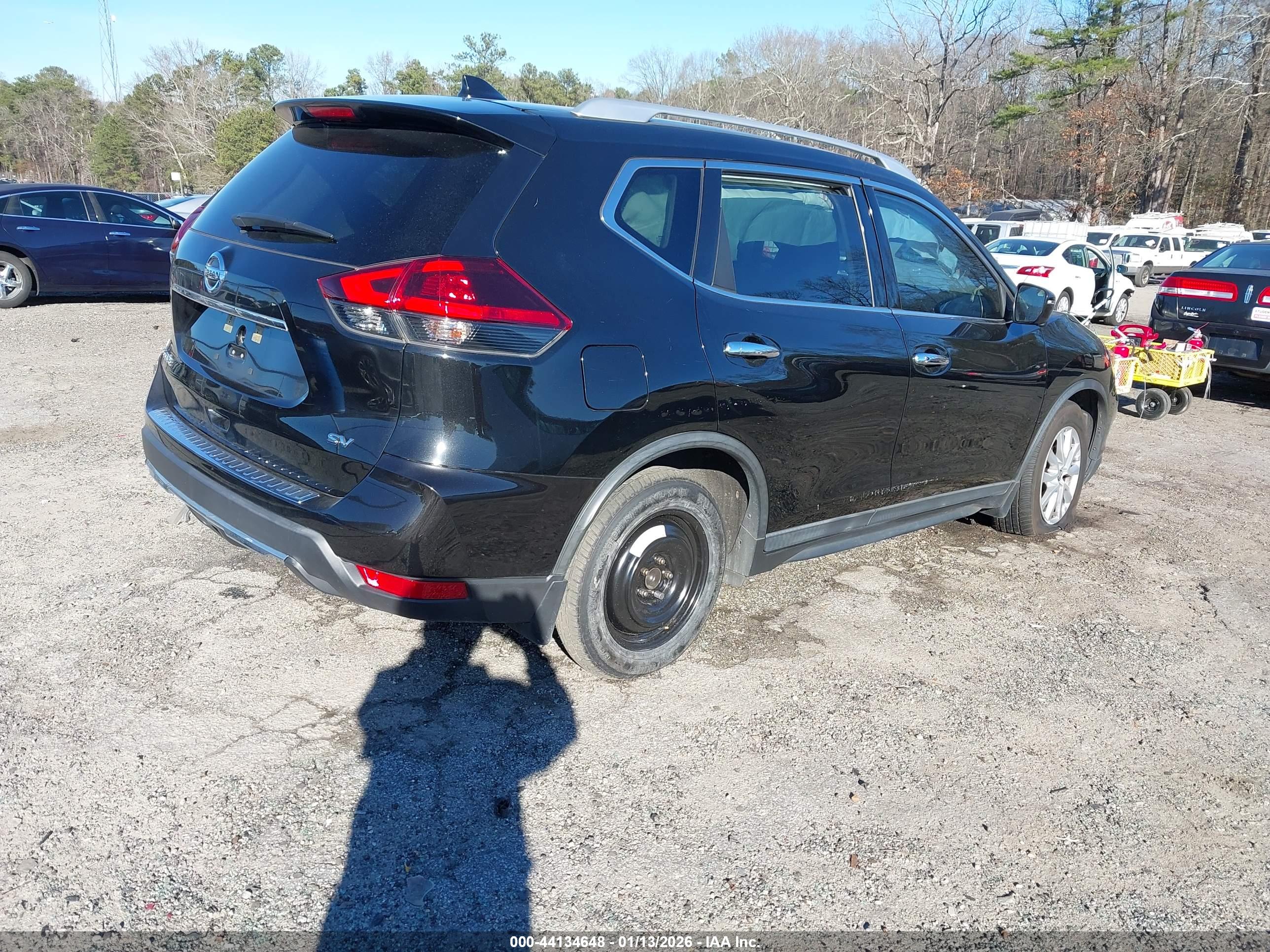NISSAN ROGUE image 4