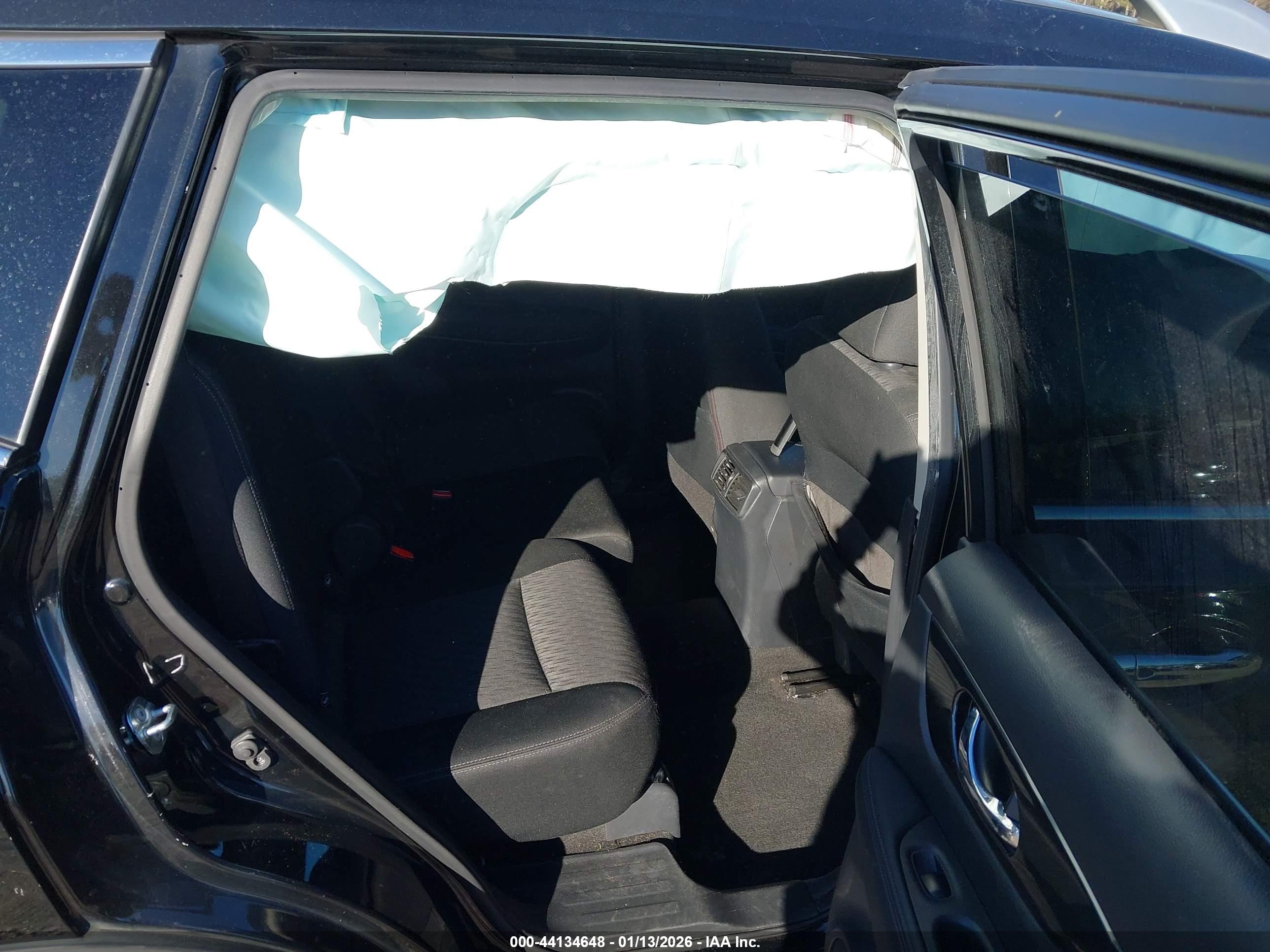 NISSAN ROGUE image 8