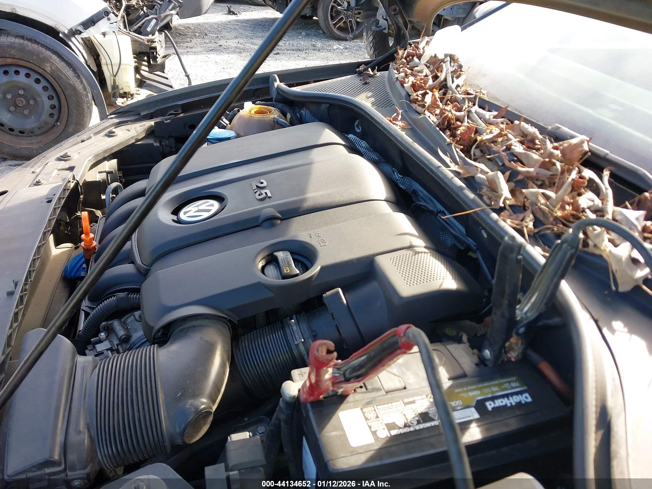VOLKSWAGEN PASSAT image 10