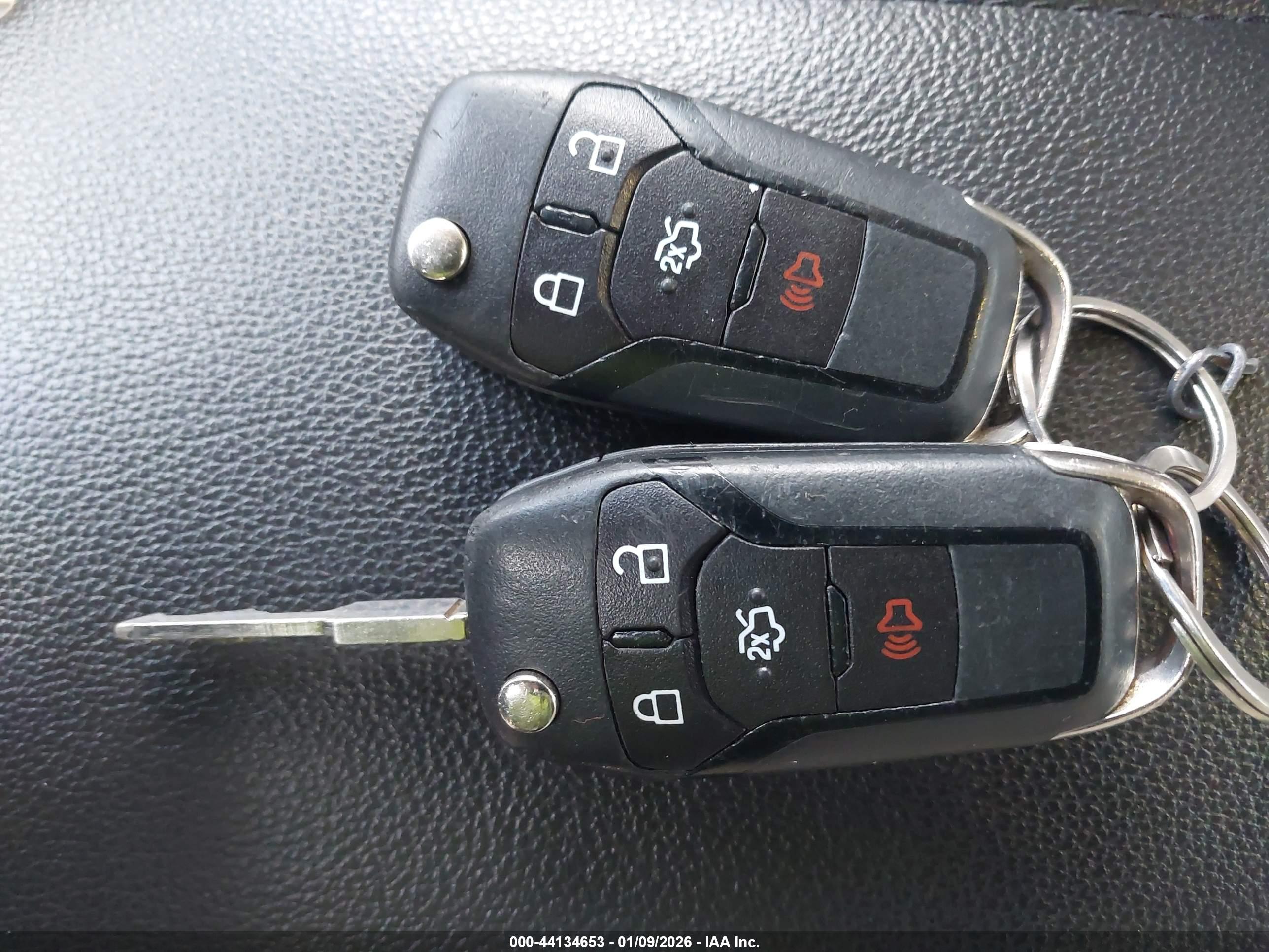 FORD FUSION image 11