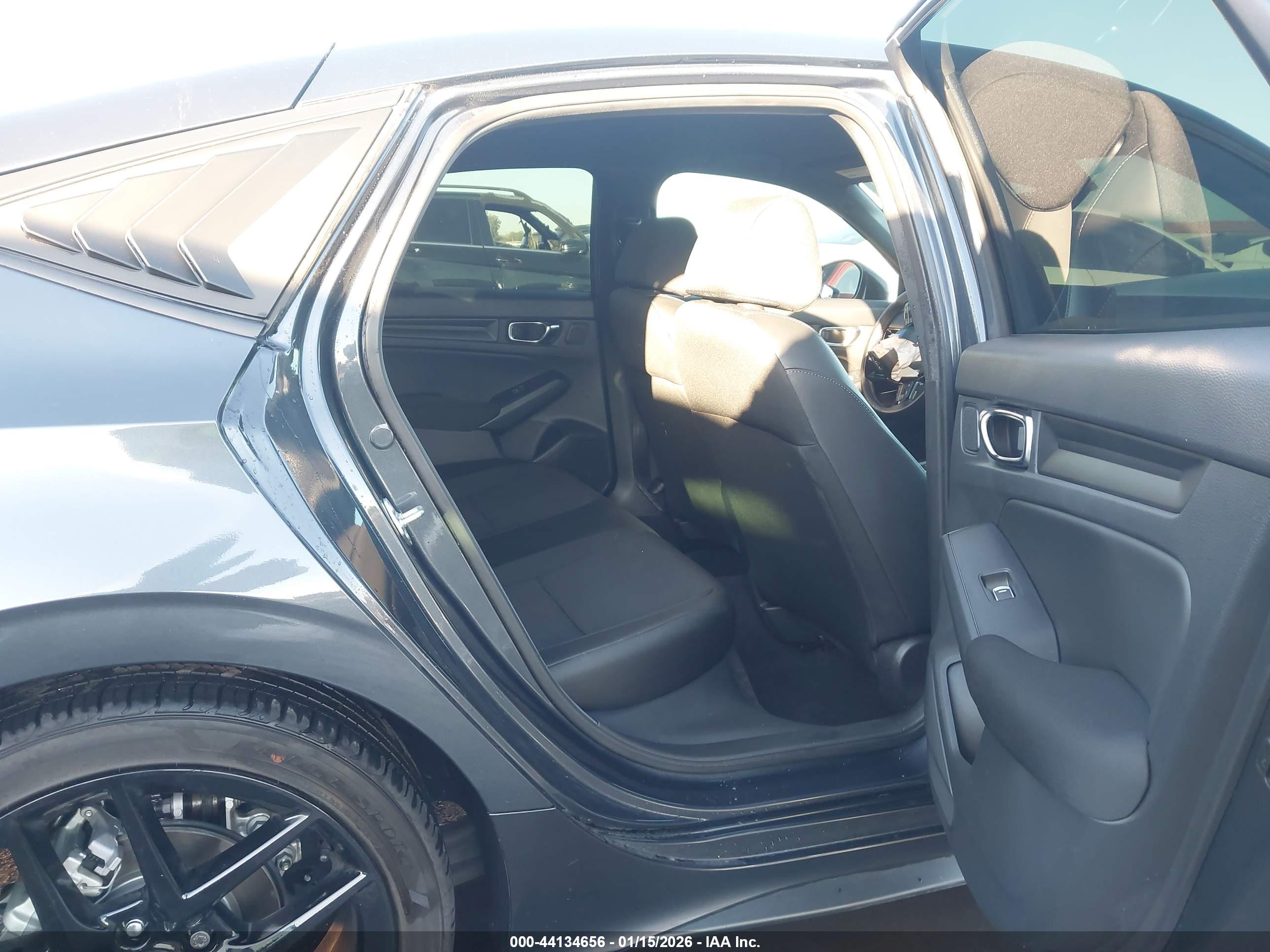 HONDA CIVIC image 8