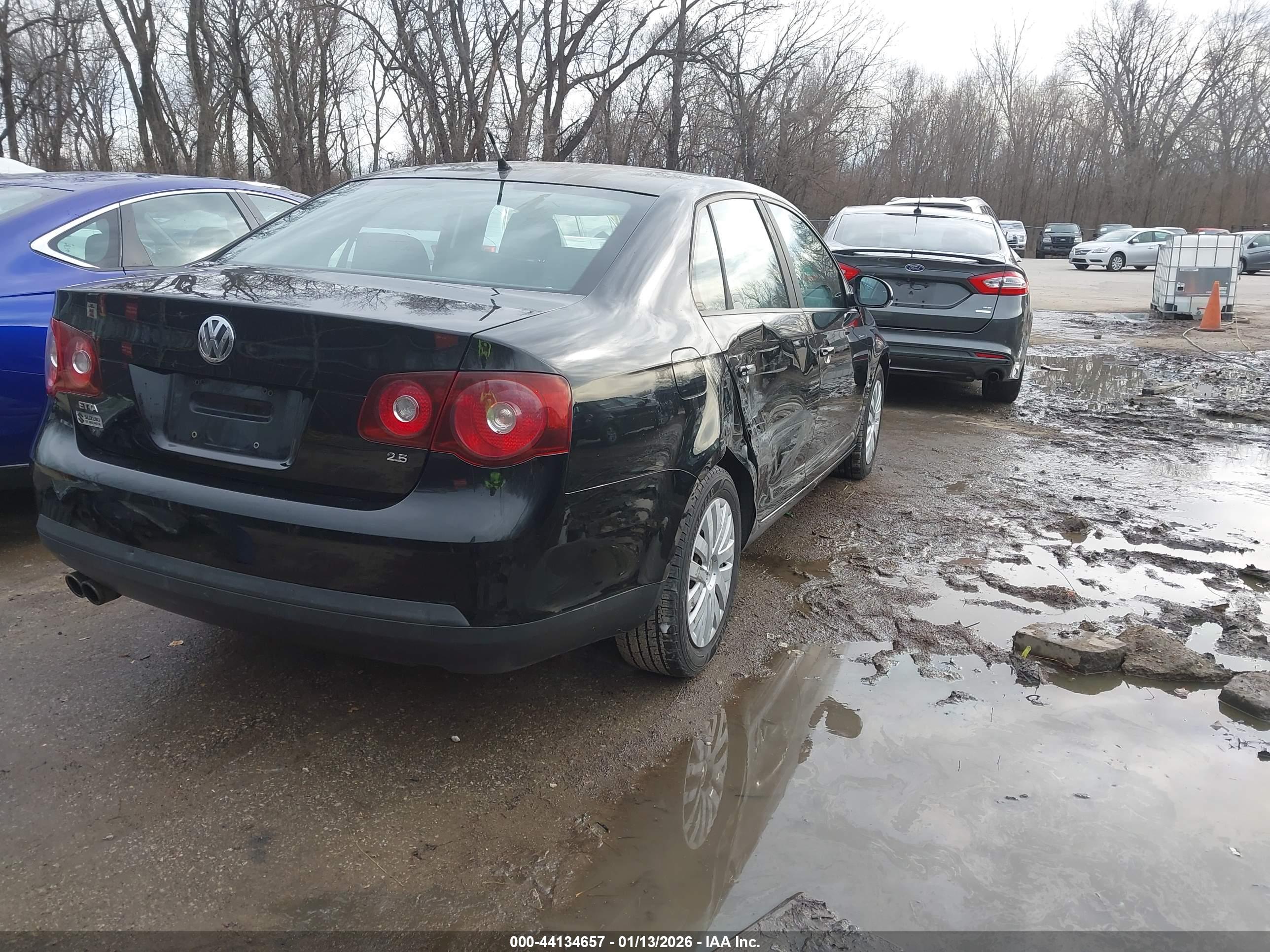 VOLKSWAGEN JETTA image 4