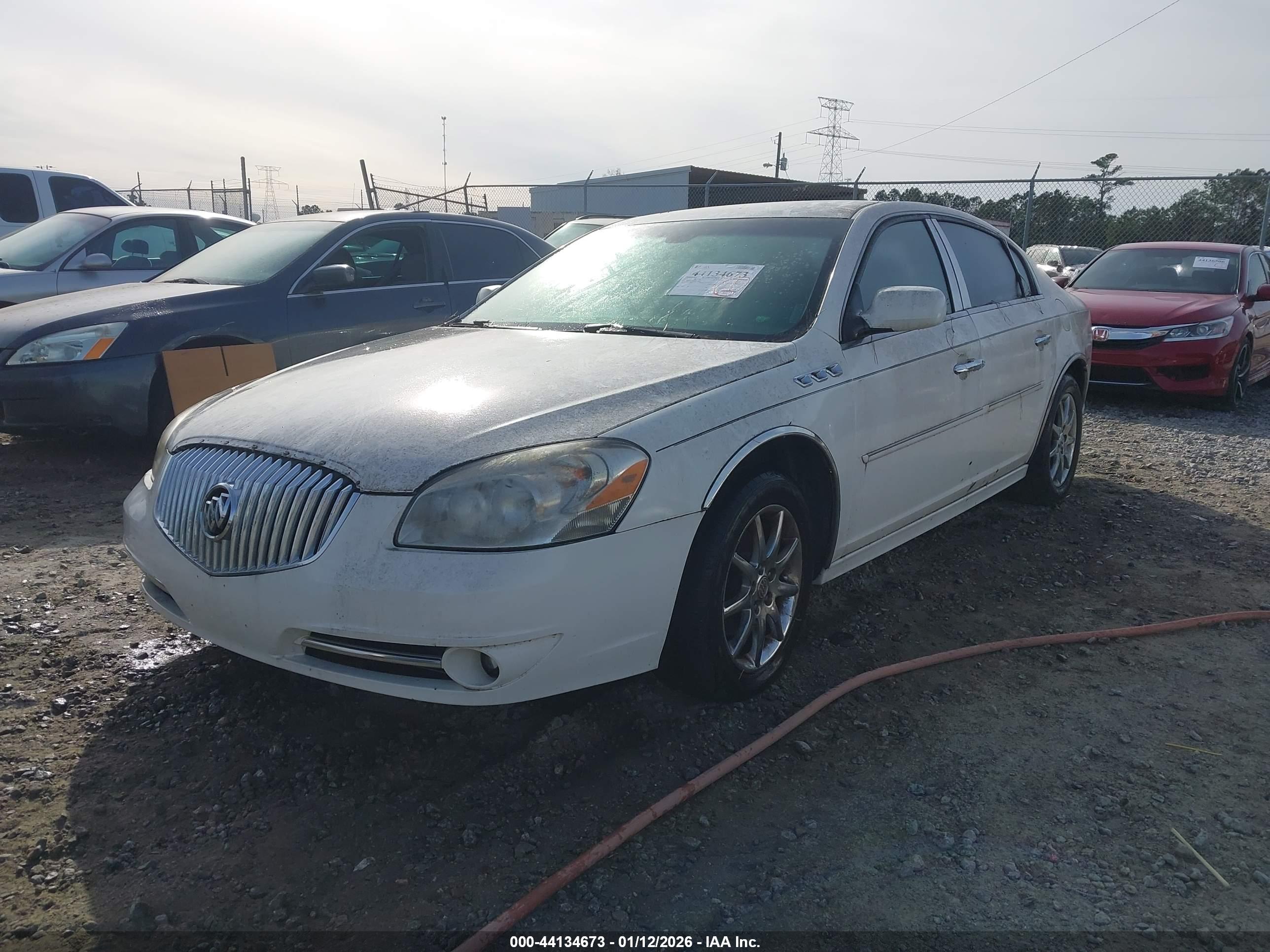 BUICK LUCERNE image 2