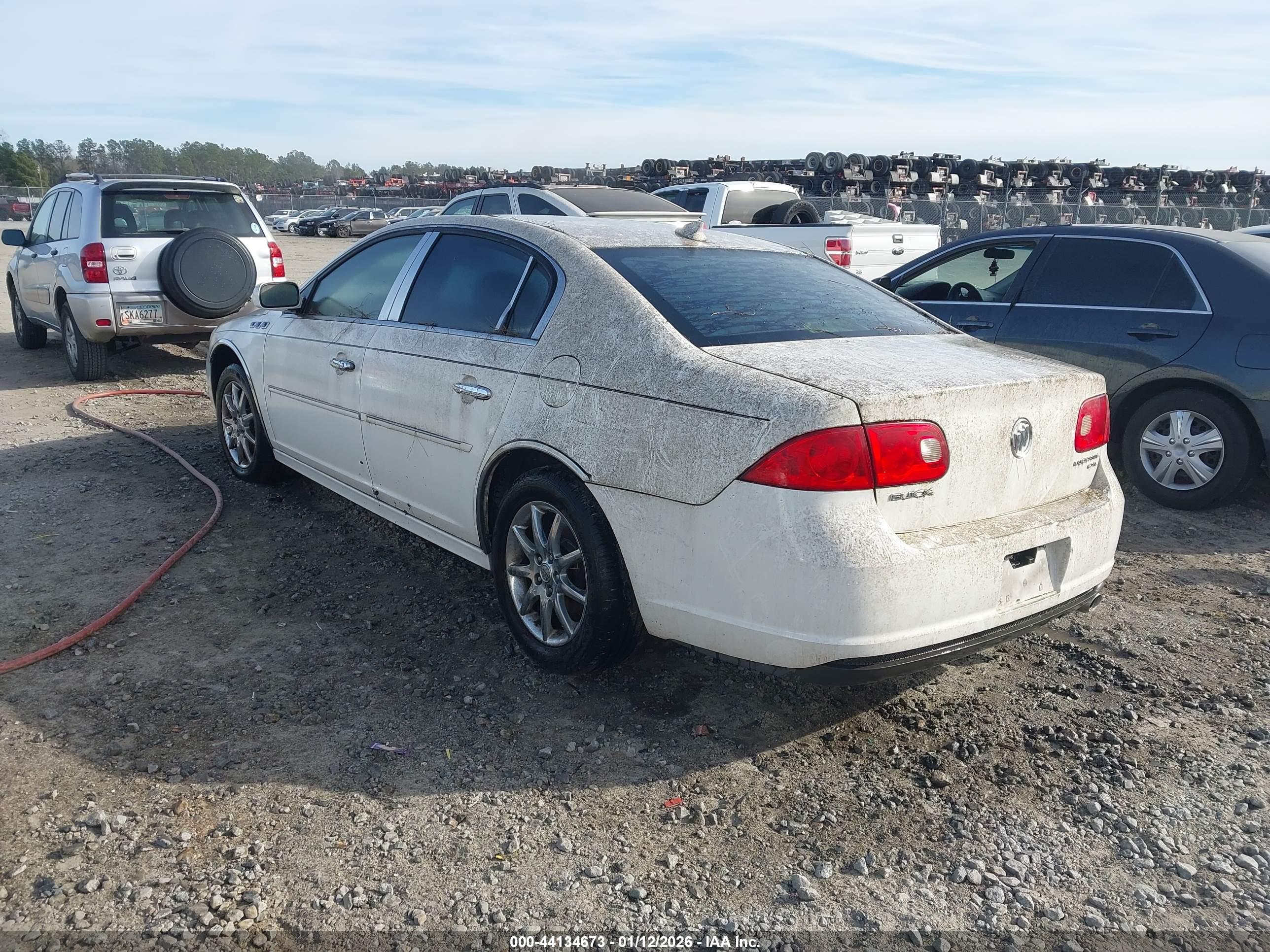 BUICK LUCERNE image 3