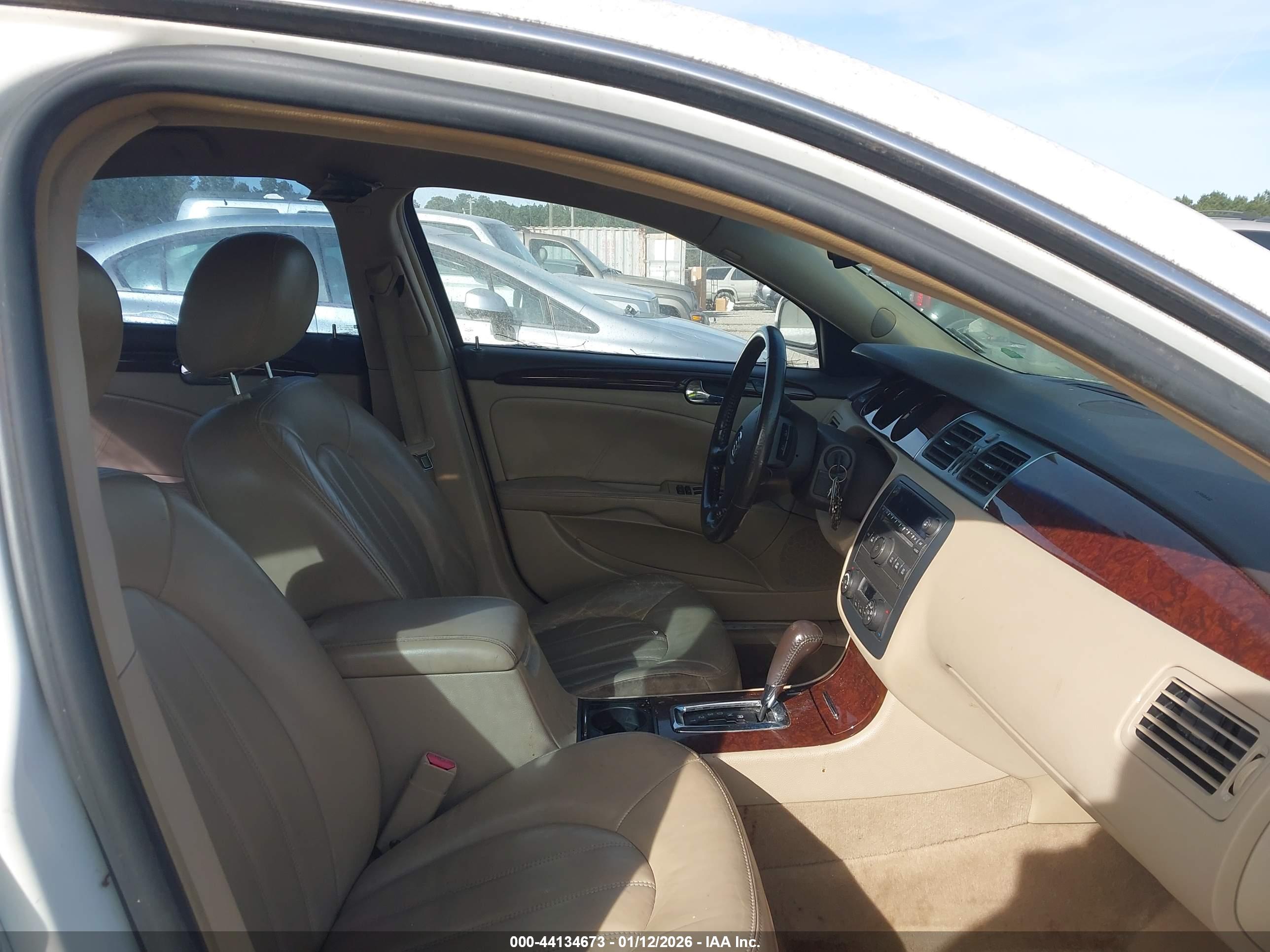 BUICK LUCERNE image 5
