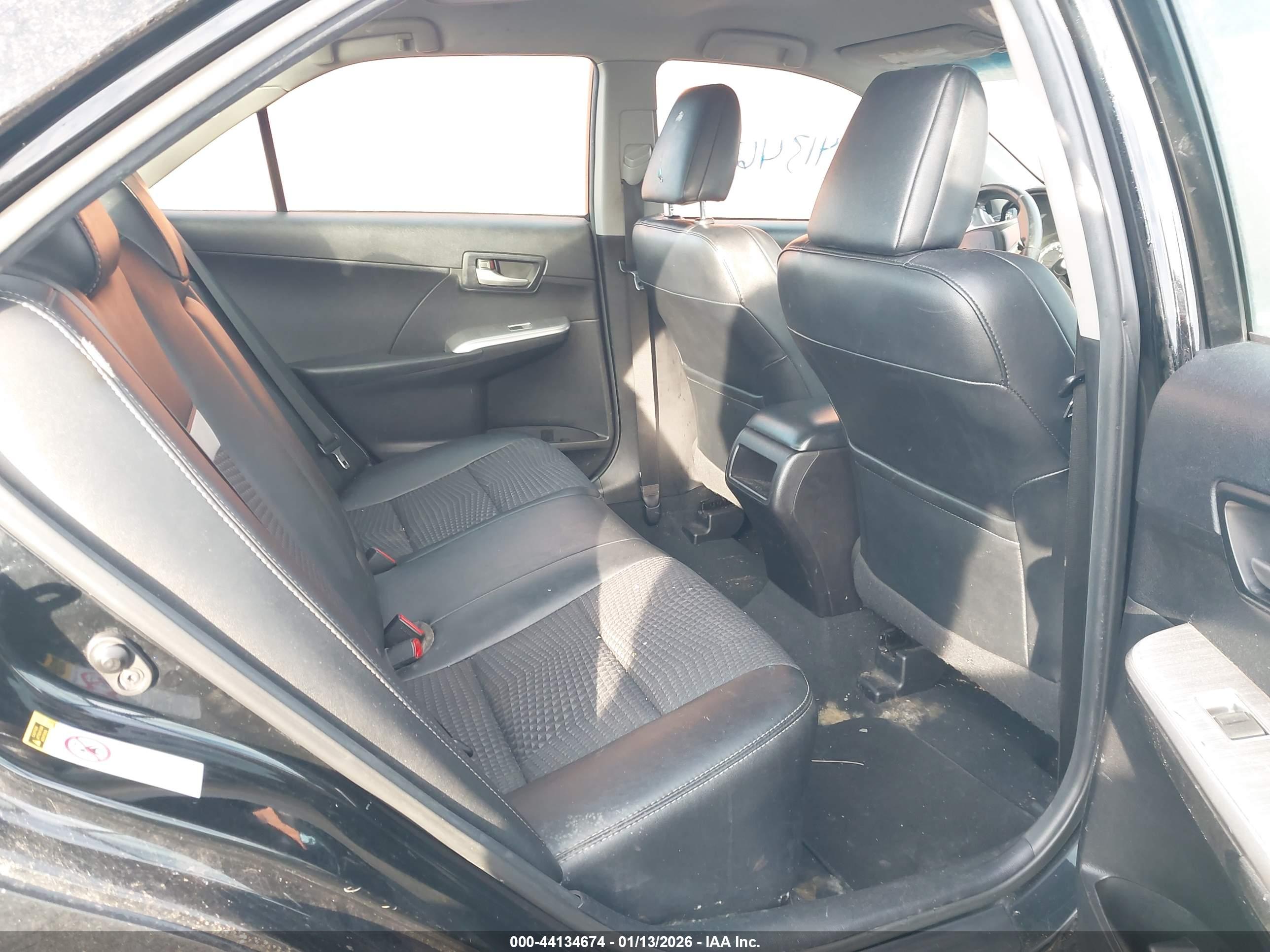 TOYOTA CAMRY image 8