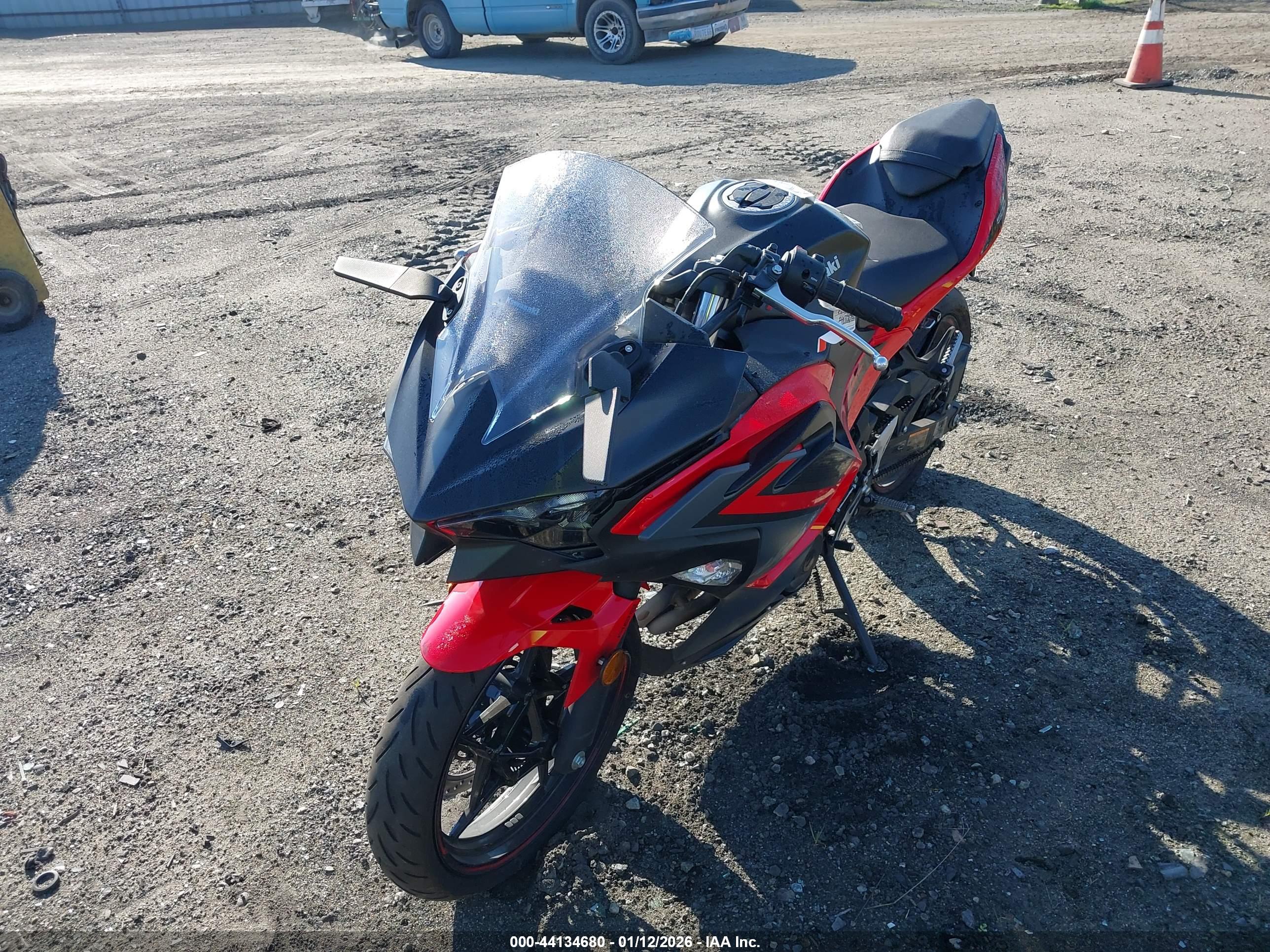 KAWASAKI EX500 image 2