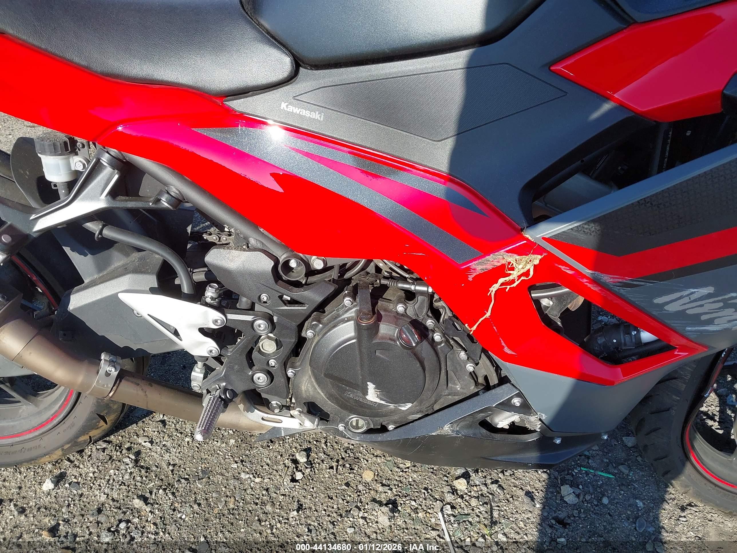 KAWASAKI EX500 image 8