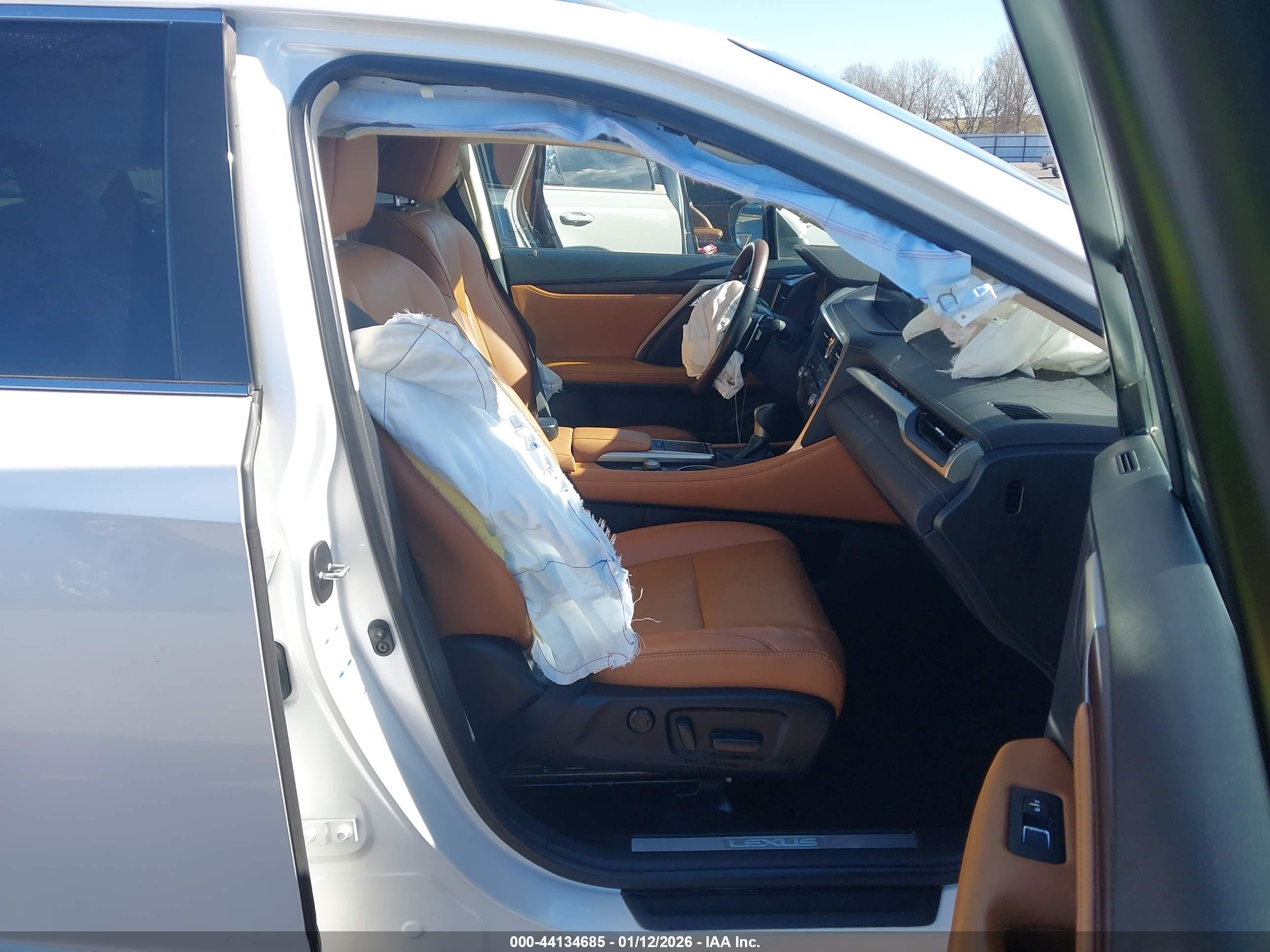 LEXUS RX image 5