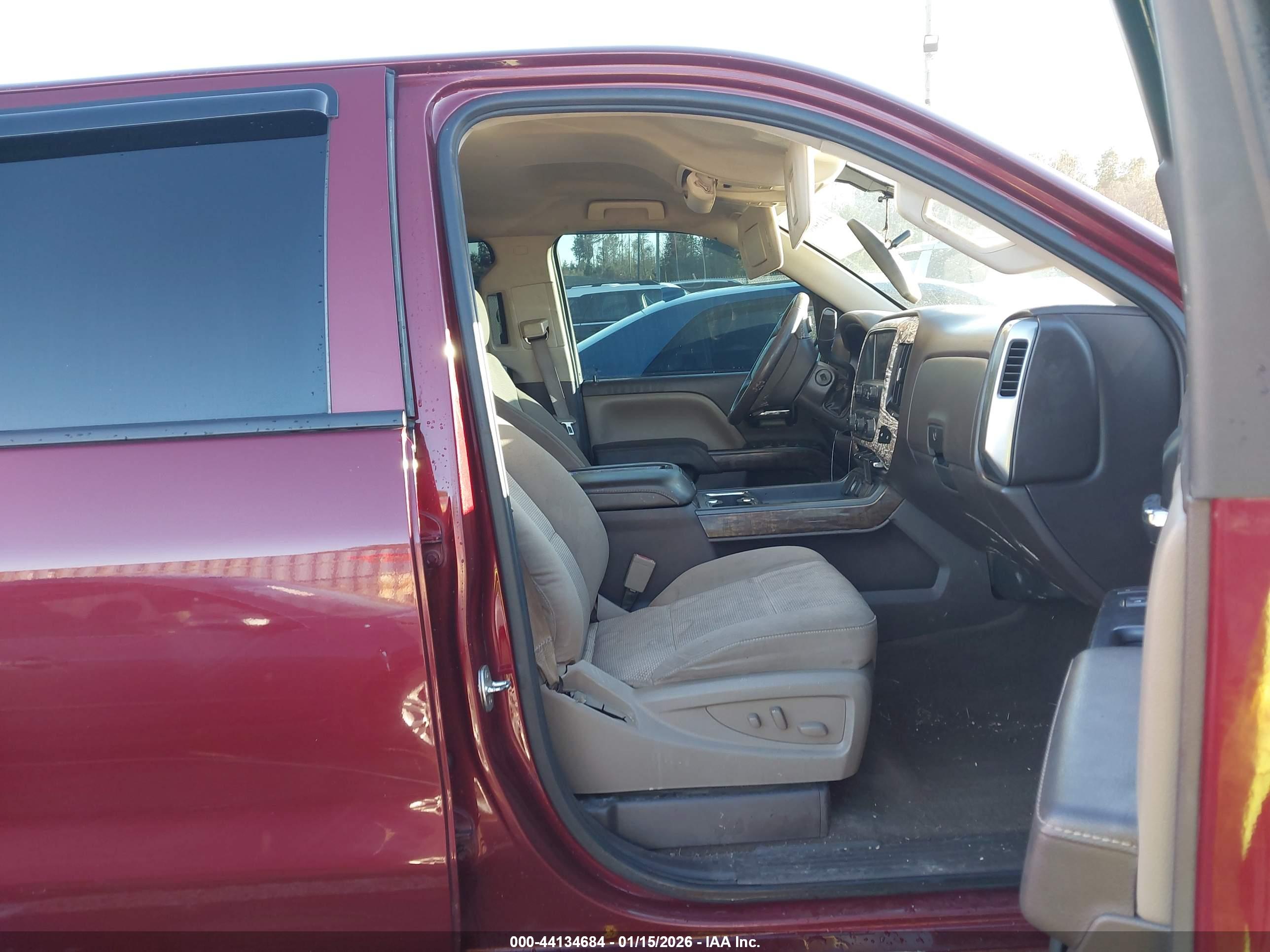 CHEVROLET SILVERADO image 5