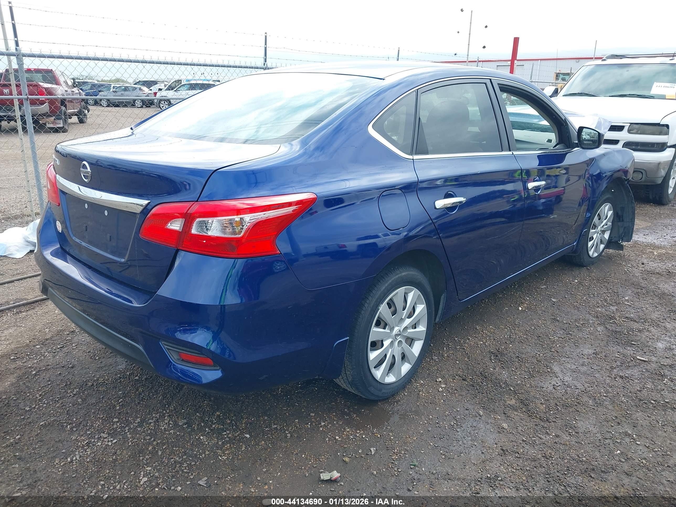 NISSAN SENTRA image 4