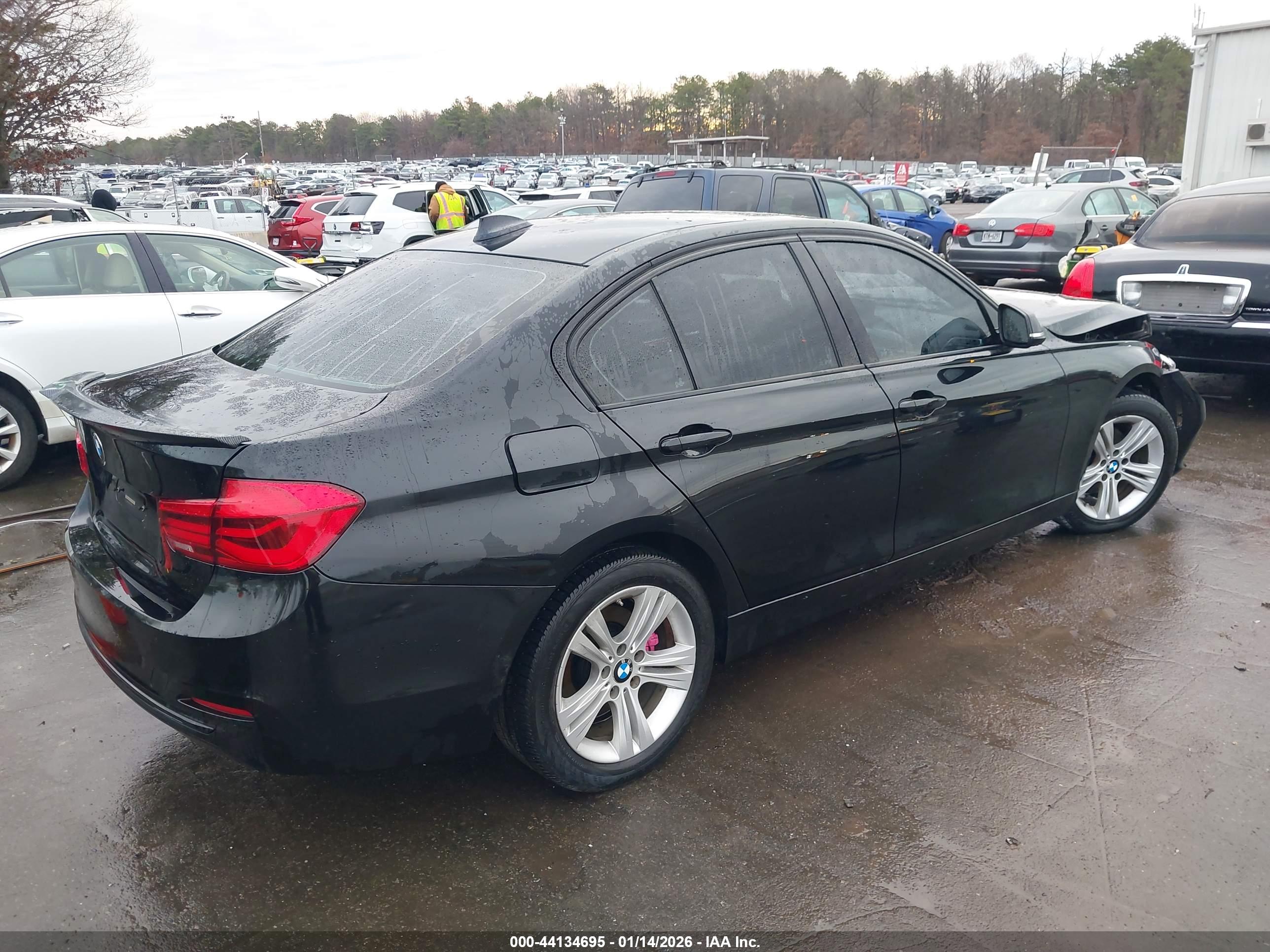 BMW 328I image 4