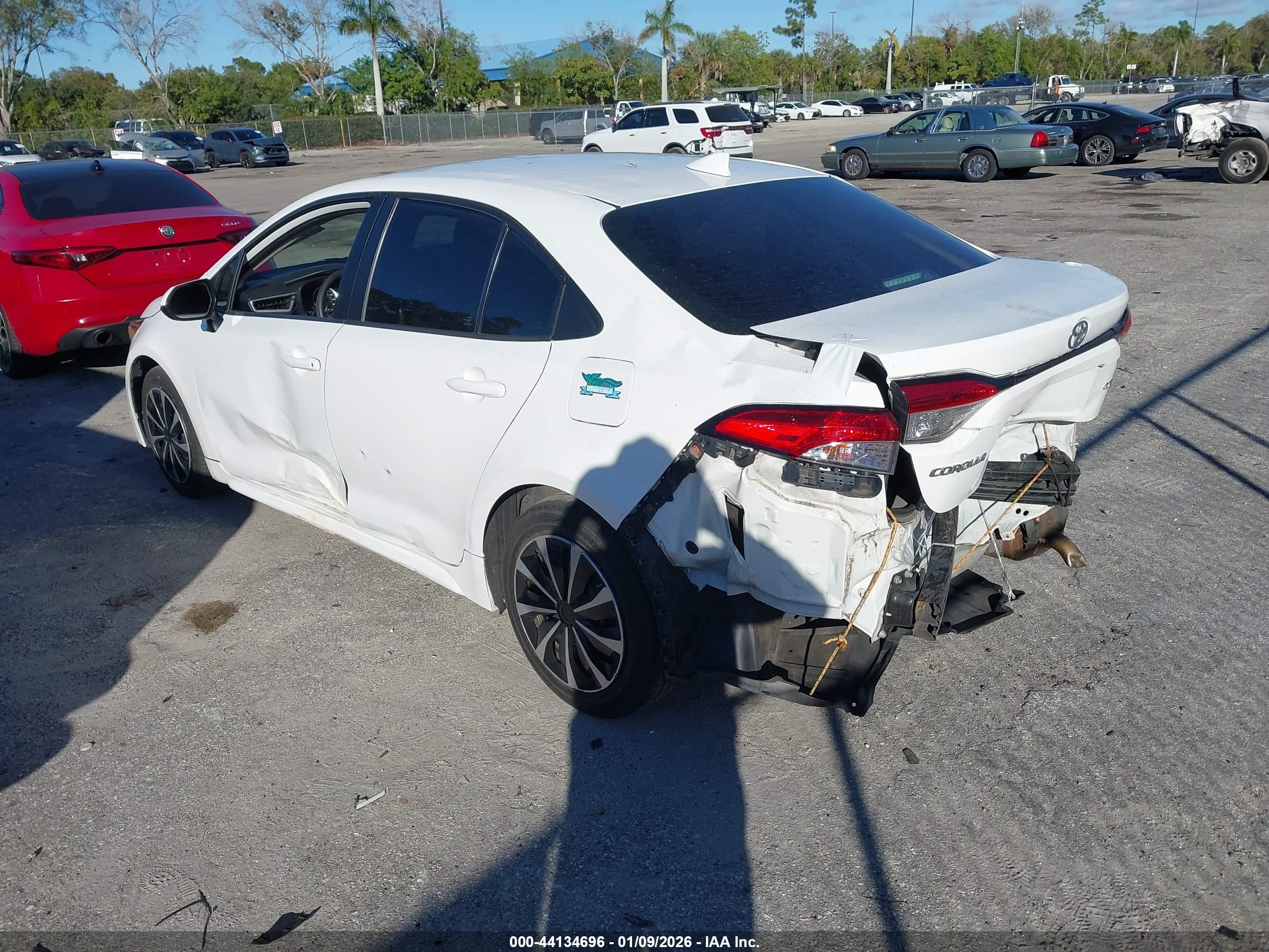 TOYOTA COROLLA image 3