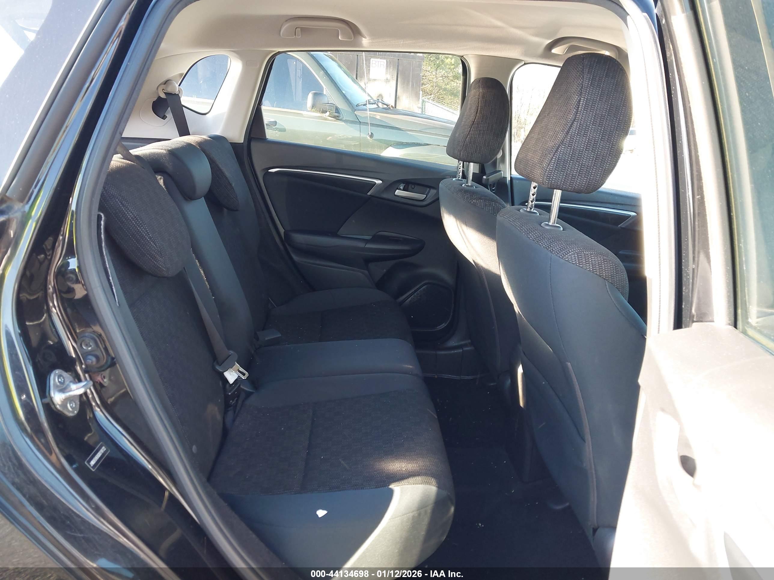 HONDA FIT image 8