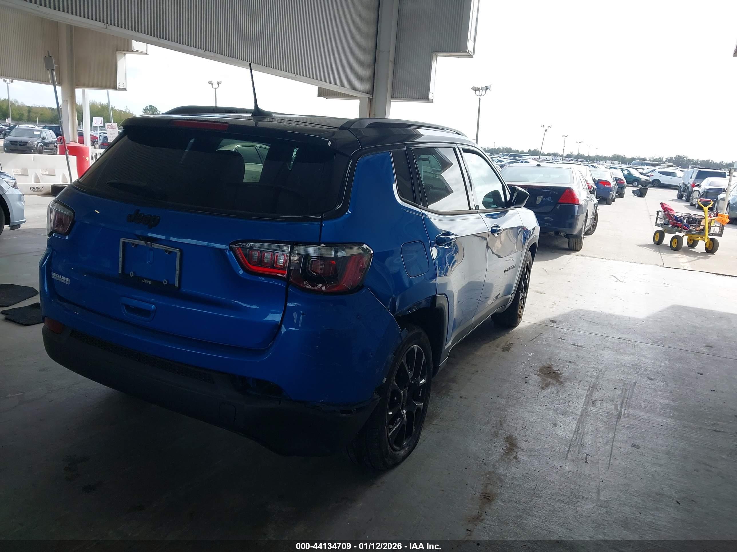 JEEP COMPASS image 4