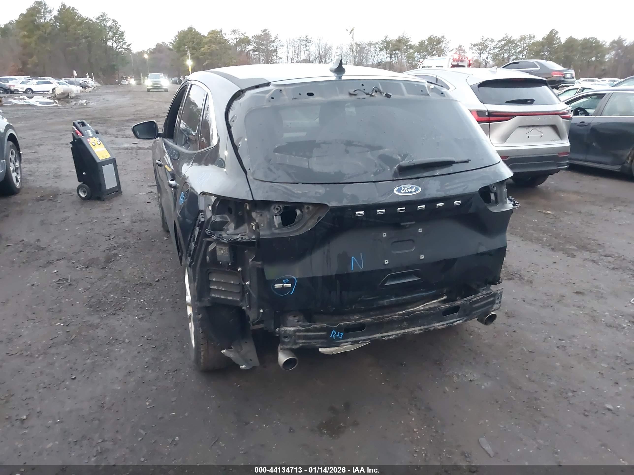 FORD ESCAPE image 6